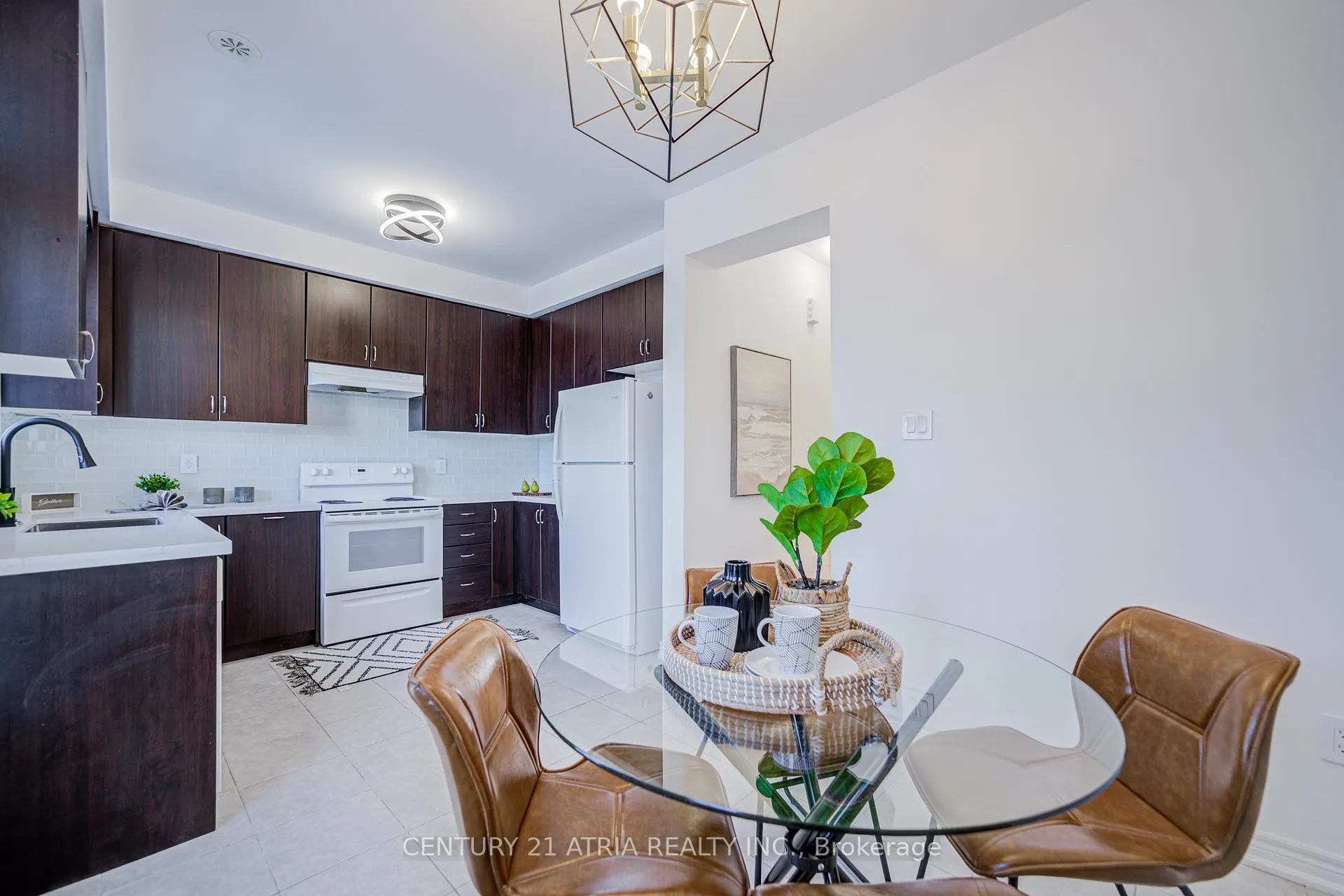 Photo 22 of 42 Roy Grove Way, Markham, Greensborough — HOMEH