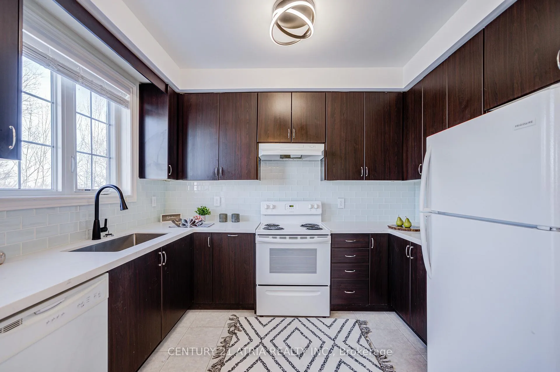Photo 24 of 42 Roy Grove Way, Markham, Greensborough — HOMEH