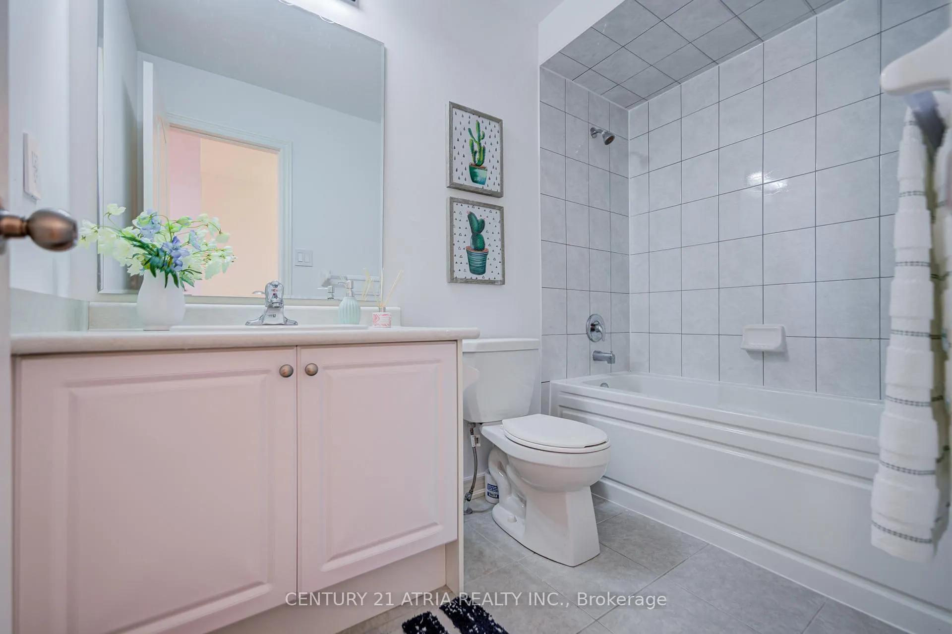 Photo 37 of 42 Roy Grove Way, Markham, Greensborough — HOMEH
