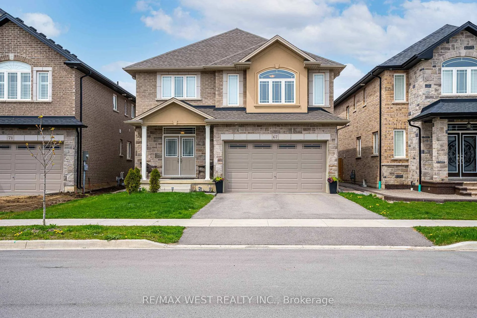 Photo 1 of 67 Robertson Road, Hamilton, Meadowlands — HOMEH