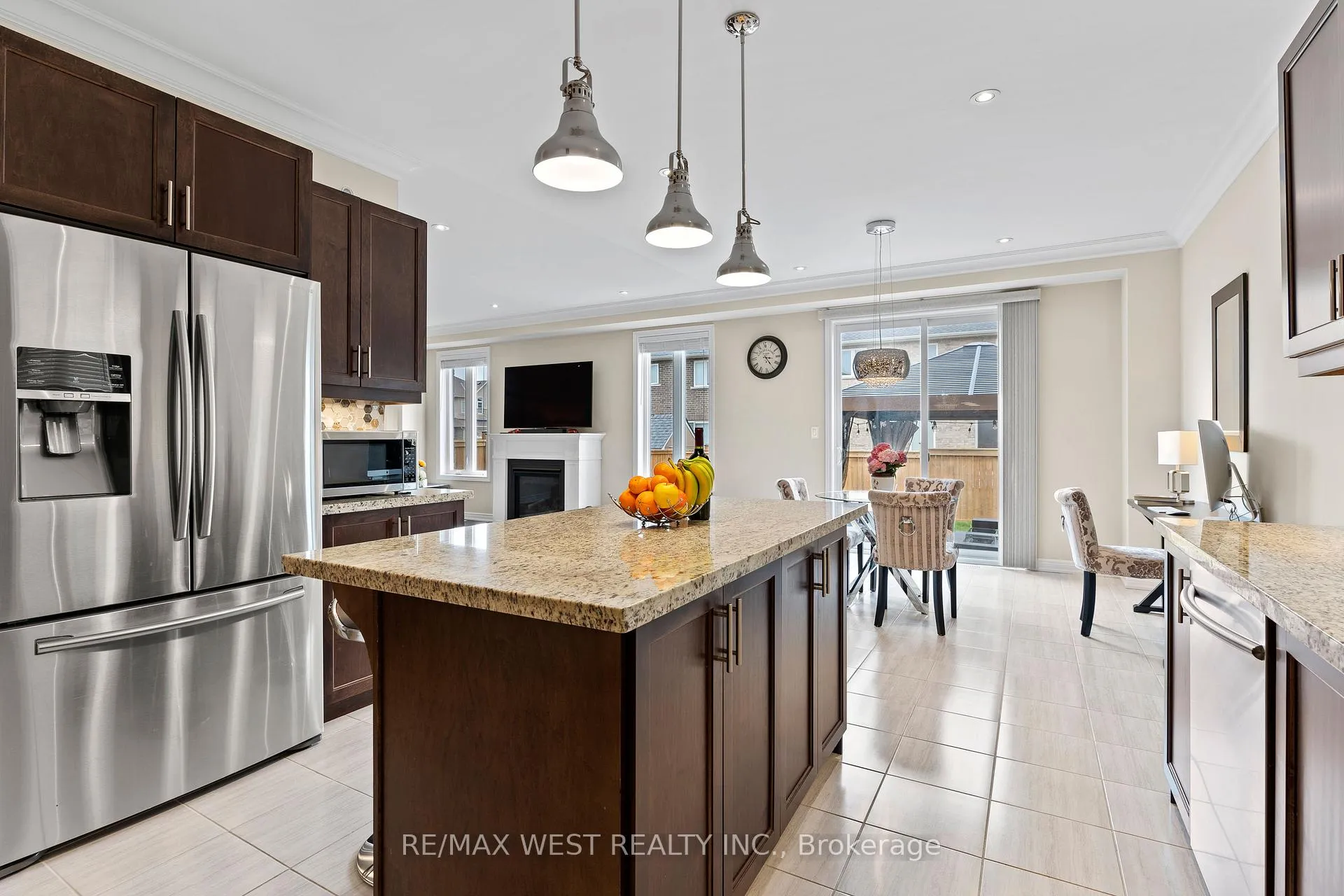 Photo 9 of 67 Robertson Road, Hamilton, Meadowlands — HOMEH