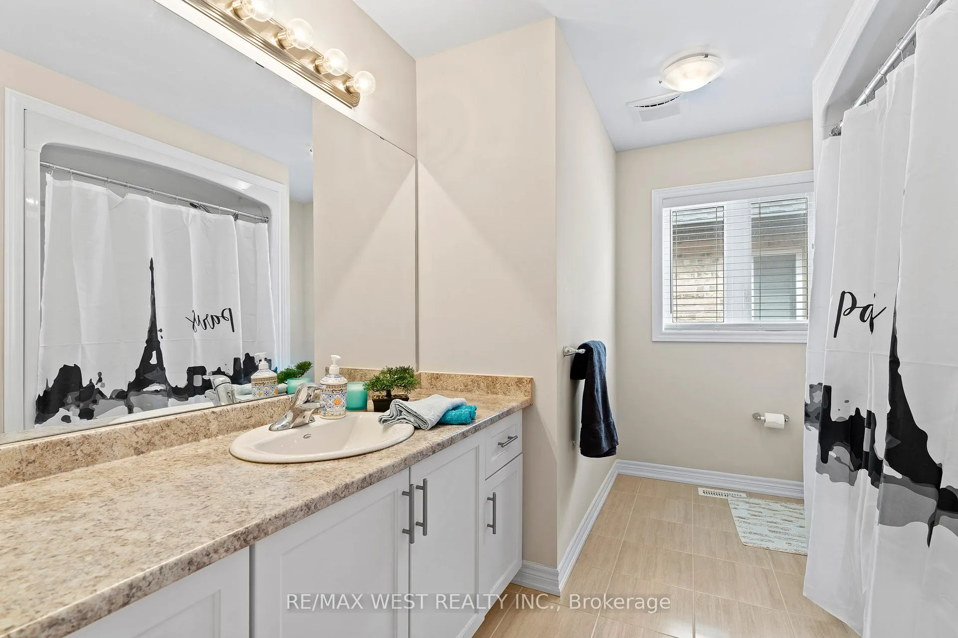 Photo 31 of 67 Robertson Road, Hamilton, Meadowlands — HOMEH