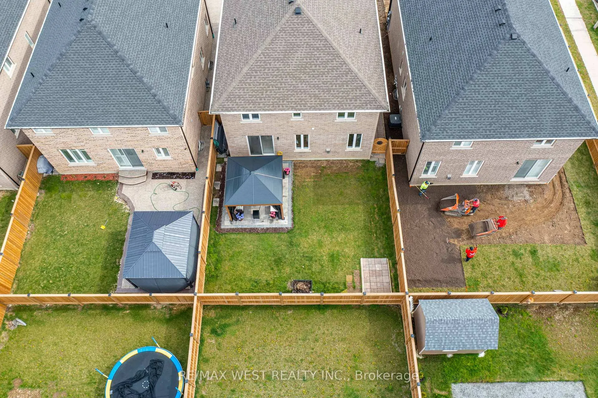 Photo 37 of 67 Robertson Road, Hamilton, Meadowlands — HOMEH