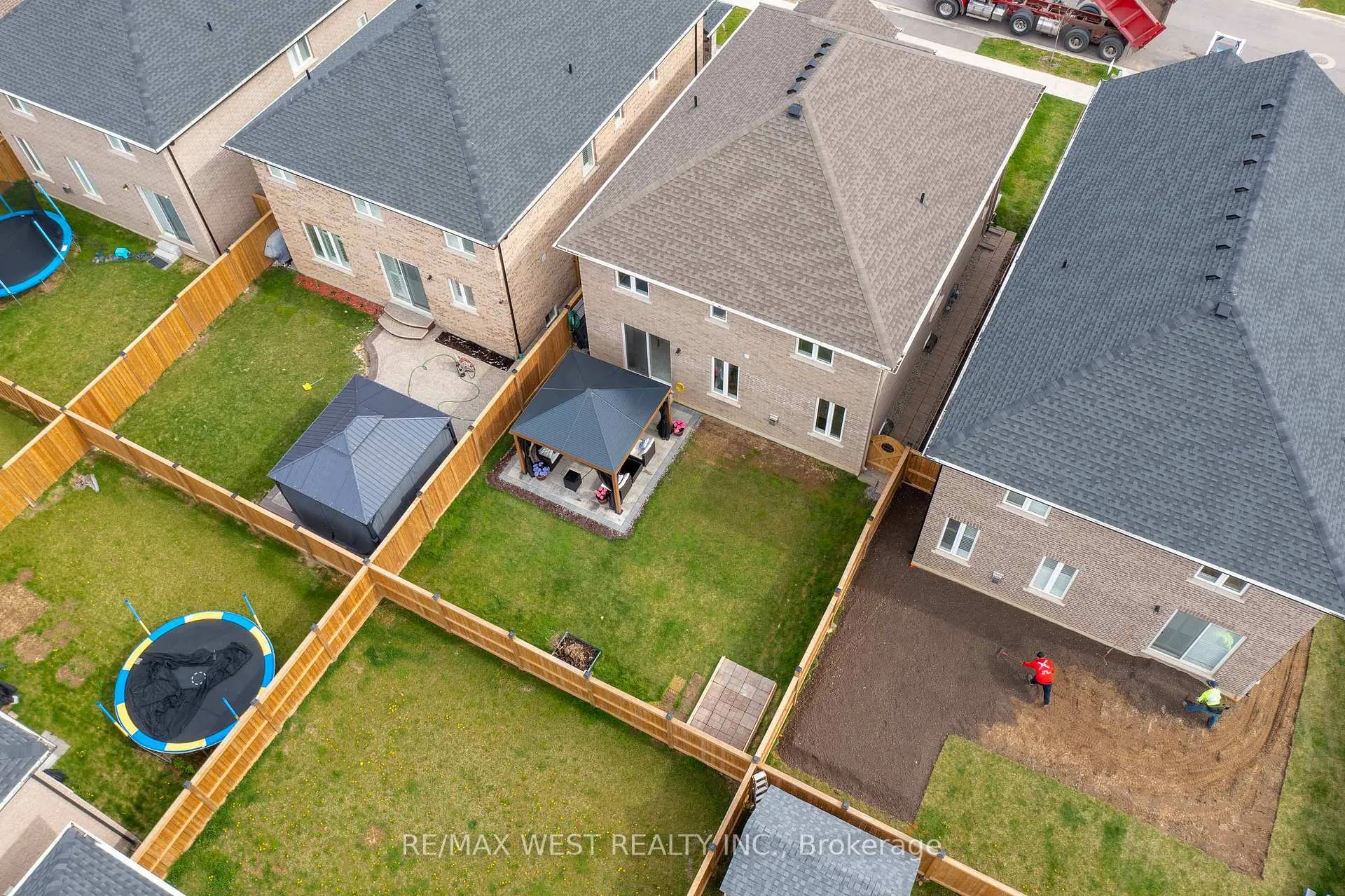 Photo 38 of 67 Robertson Road, Hamilton, Meadowlands — HOMEH