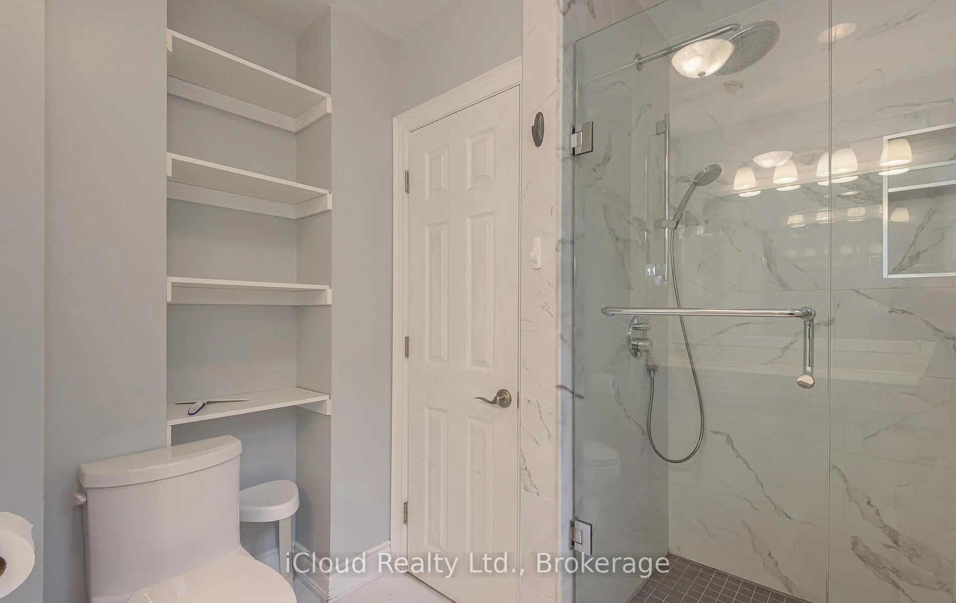 Photo 15 of 45 Archibald Street, Brampton, Brampton West — HOMEH