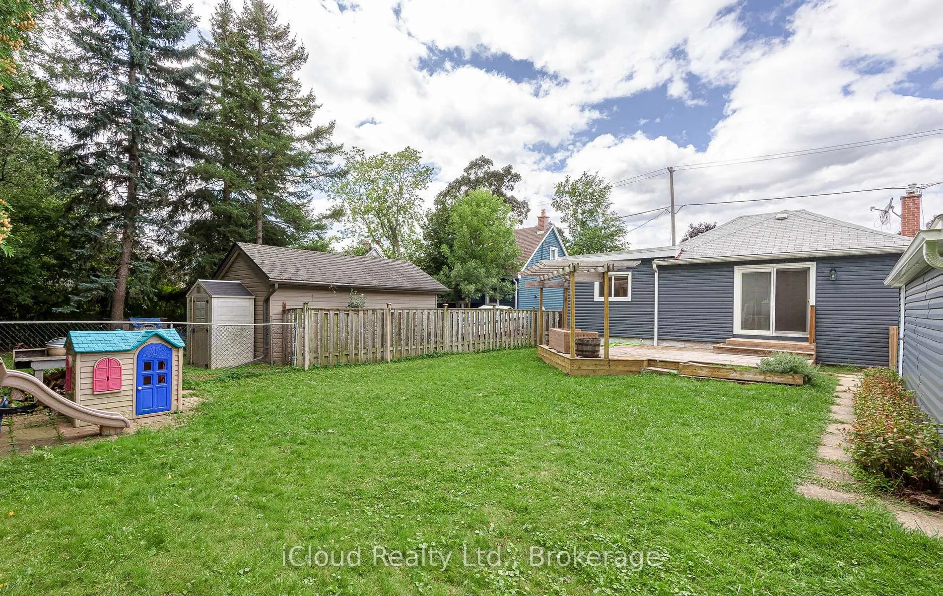 Photo 25 of 45 Archibald Street, Brampton, Brampton West — HOMEH