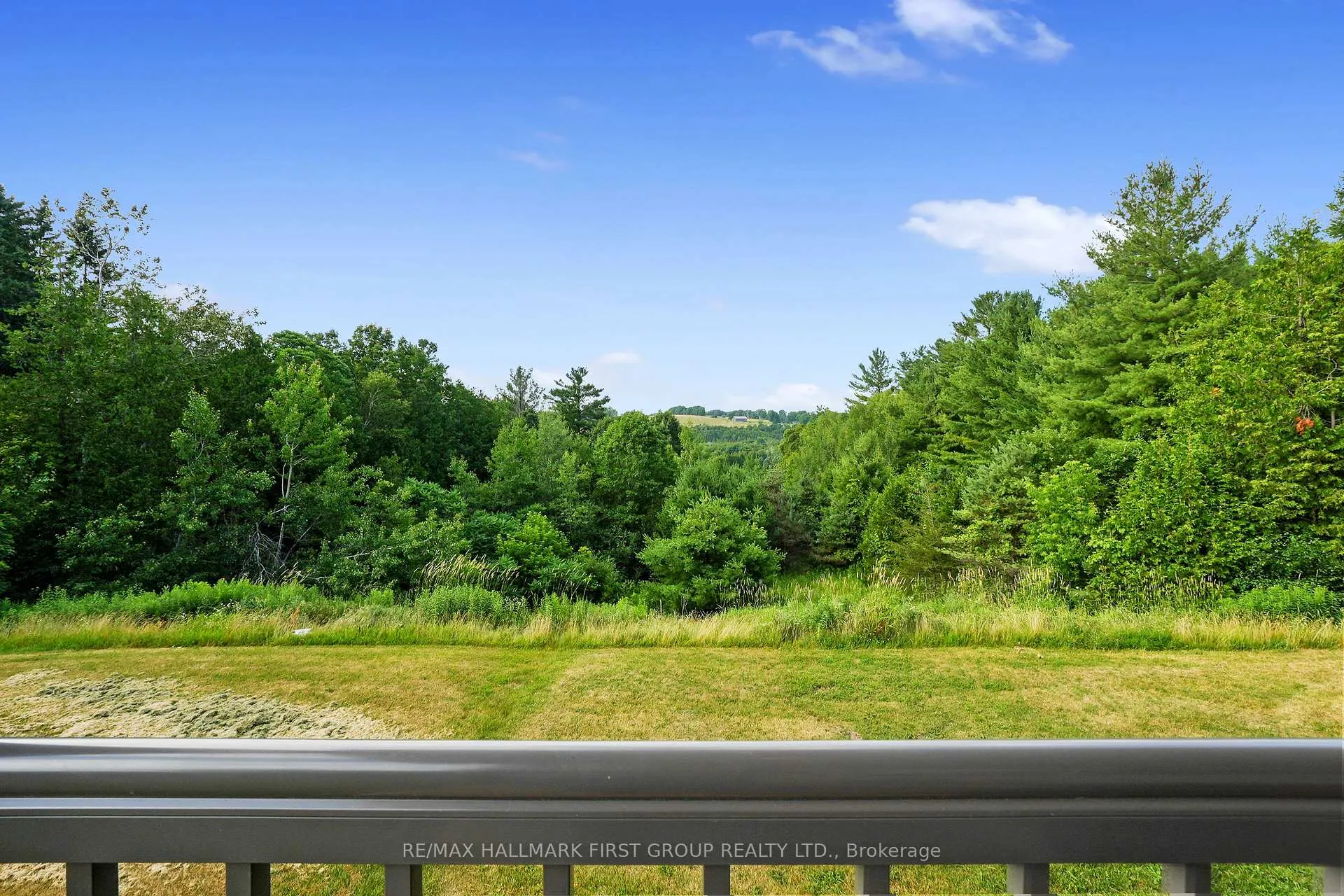 Photo 16 of 38 Deerfield Drive, Hamilton Township, Baltimore — HOMEH