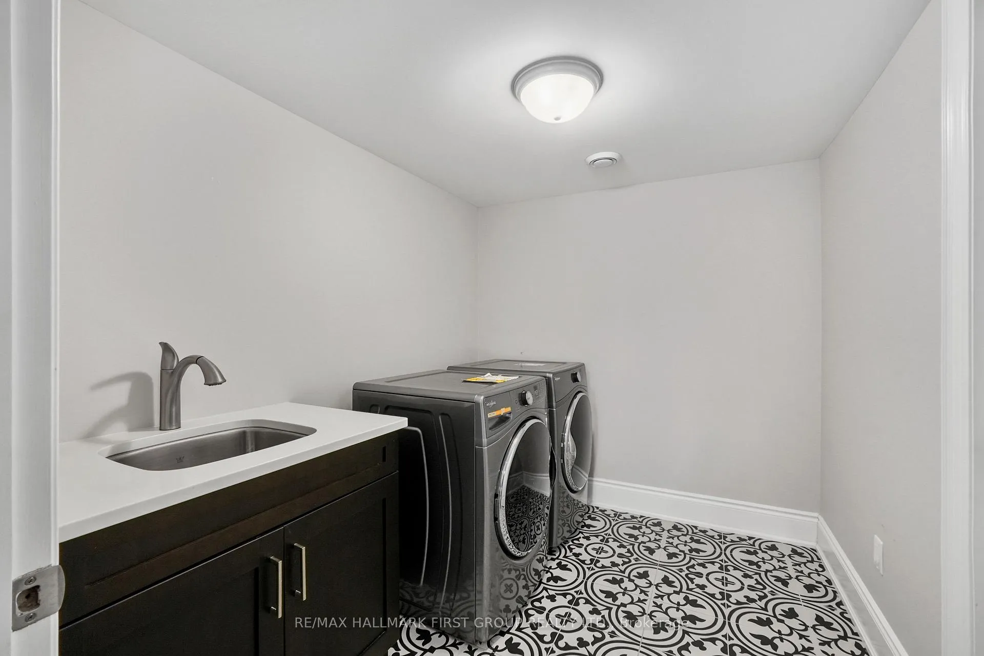 Photo 39 of 38 Deerfield Drive, Hamilton Township, Baltimore — HOMEH