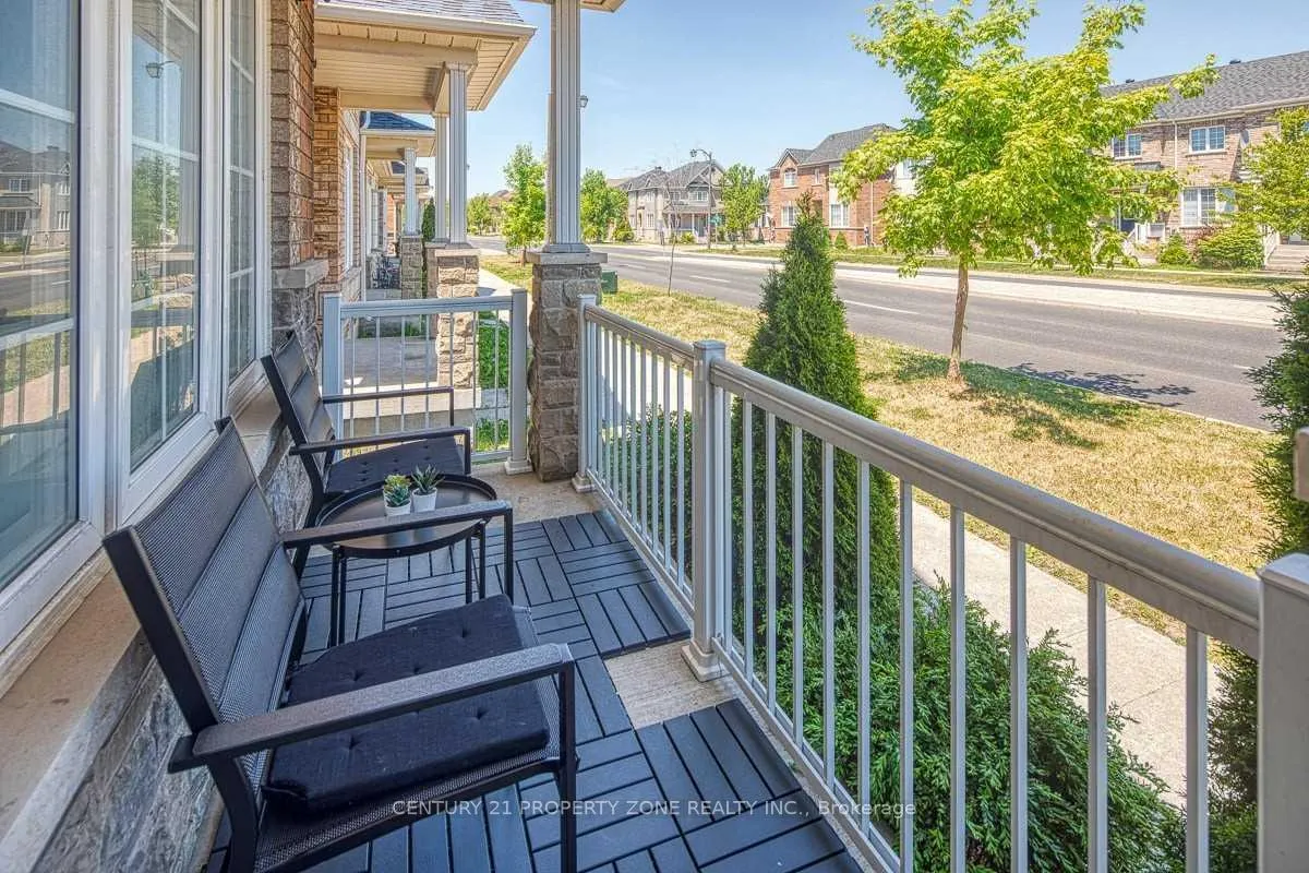 Photo 2 of 2389 Bur Oak Avenue, Markham, Greensborough — HOMEH