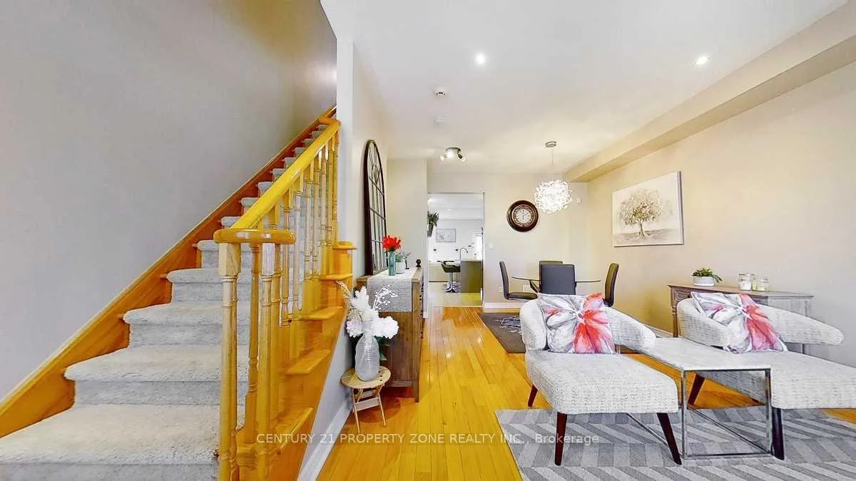 Photo 3 of 2389 Bur Oak Avenue, Markham, Greensborough — HOMEH