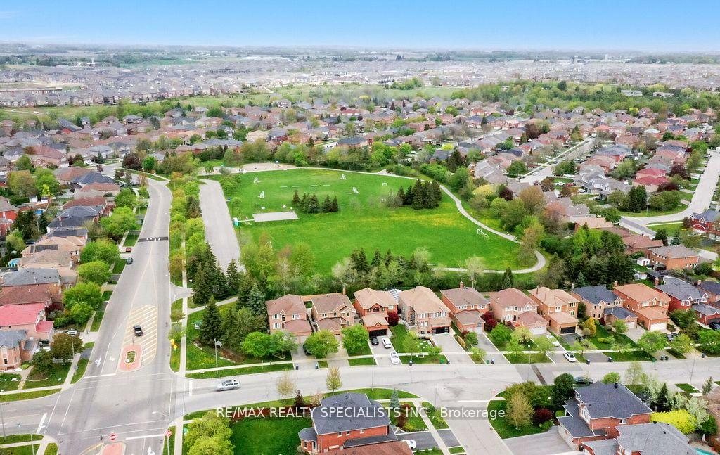 Photo 47 of 8 Royal Valley Drive, Caledon, Rural Caledon — HOMEH