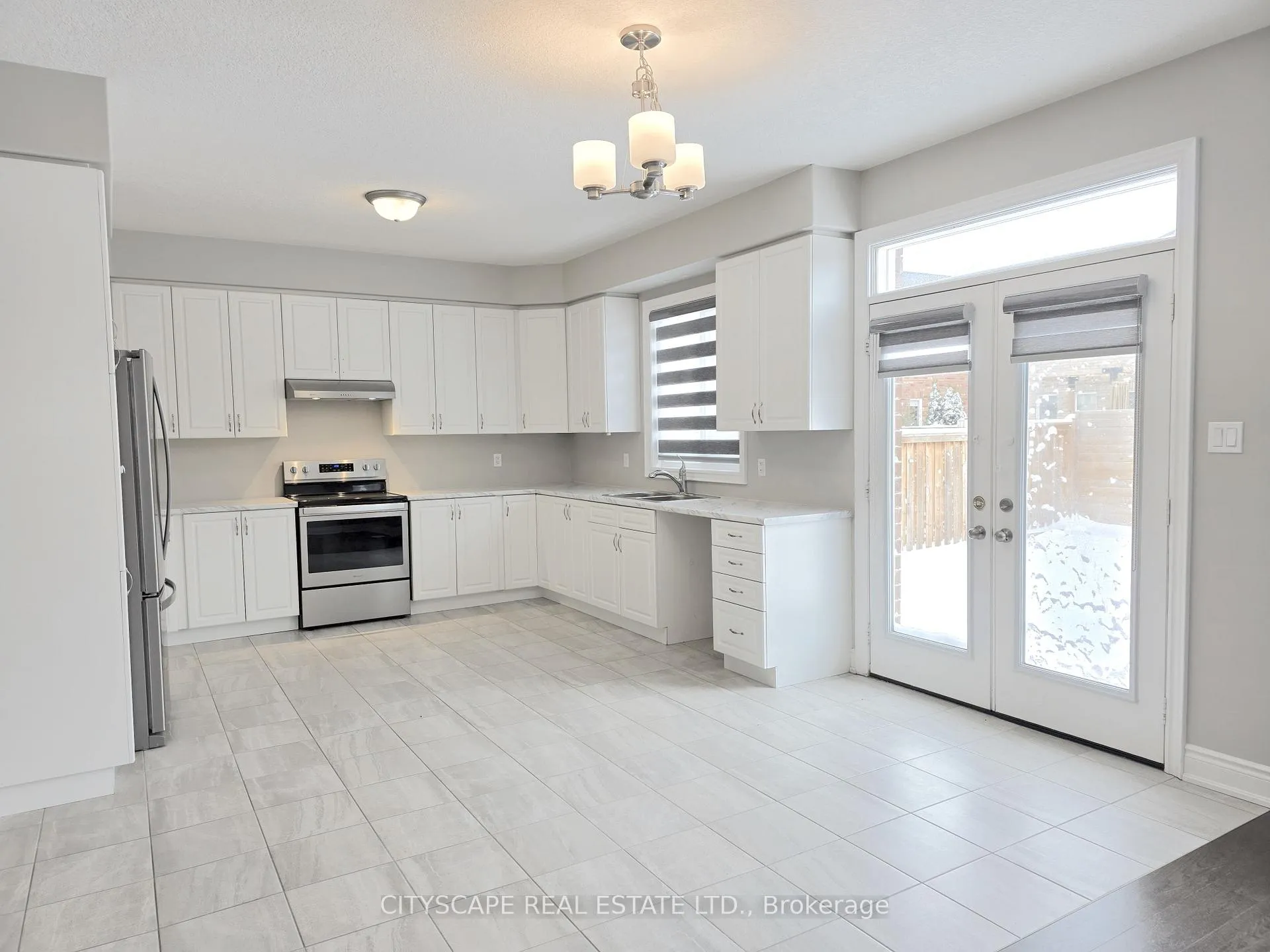 Photo 10 of 192 Findlay Drive, Collingwood — HOMEH