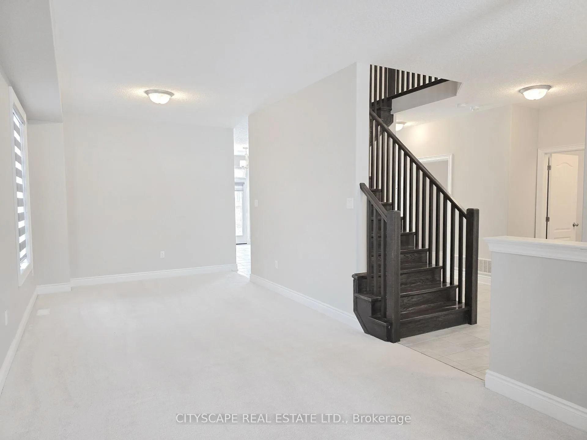 Photo 16 of 192 Findlay Drive, Collingwood — HOMEH