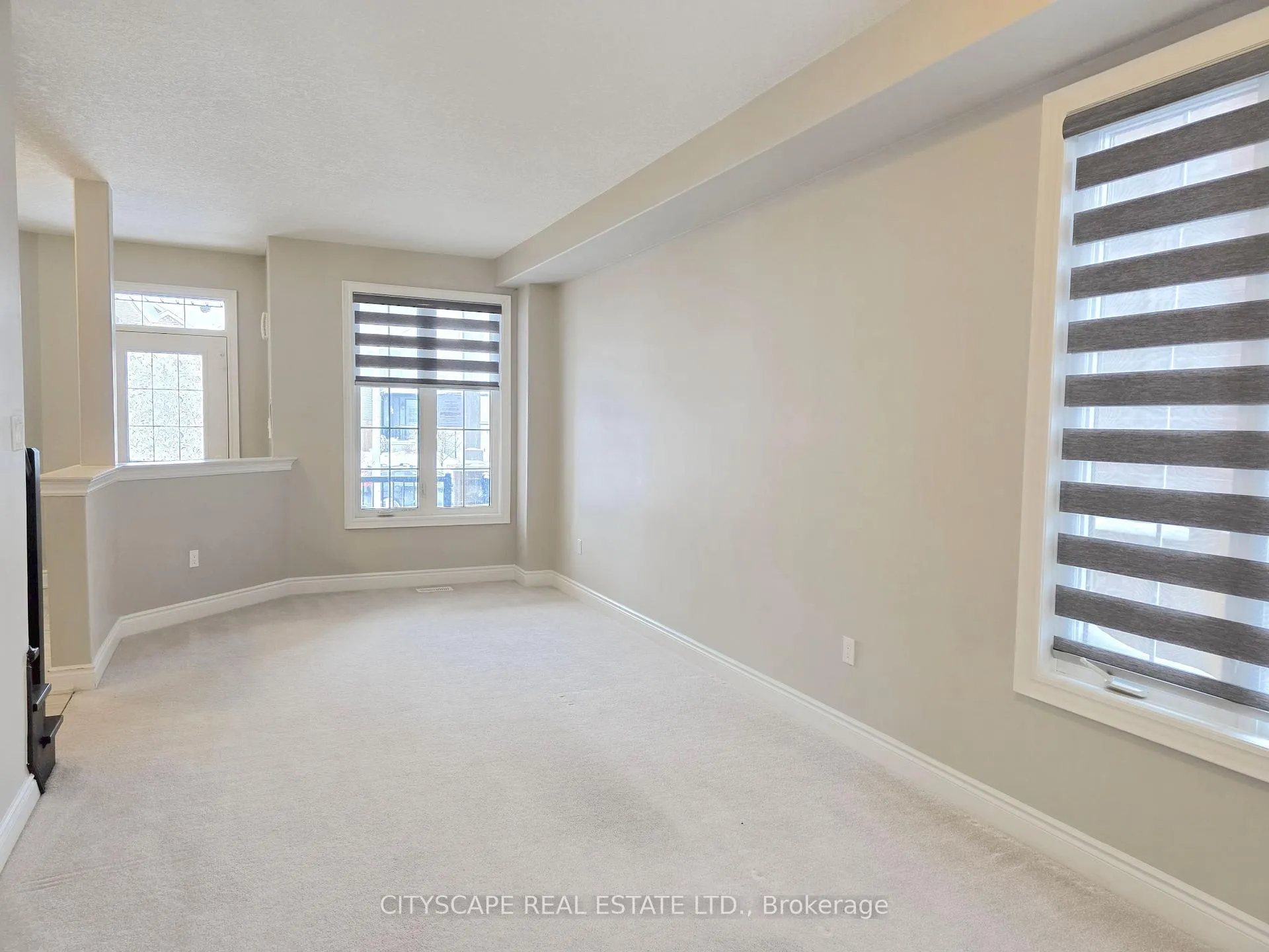 Photo 17 of 192 Findlay Drive, Collingwood — HOMEH