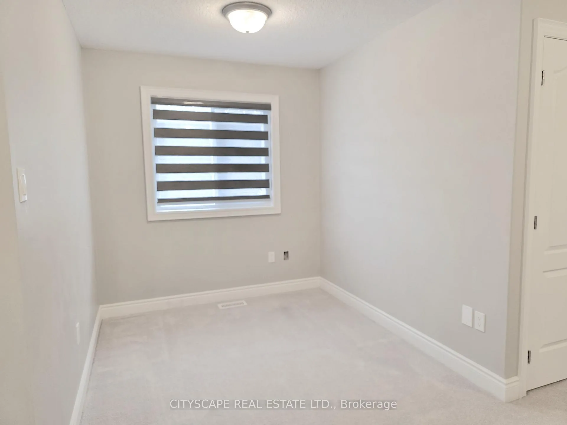 Photo 23 of 192 Findlay Drive, Collingwood — HOMEH