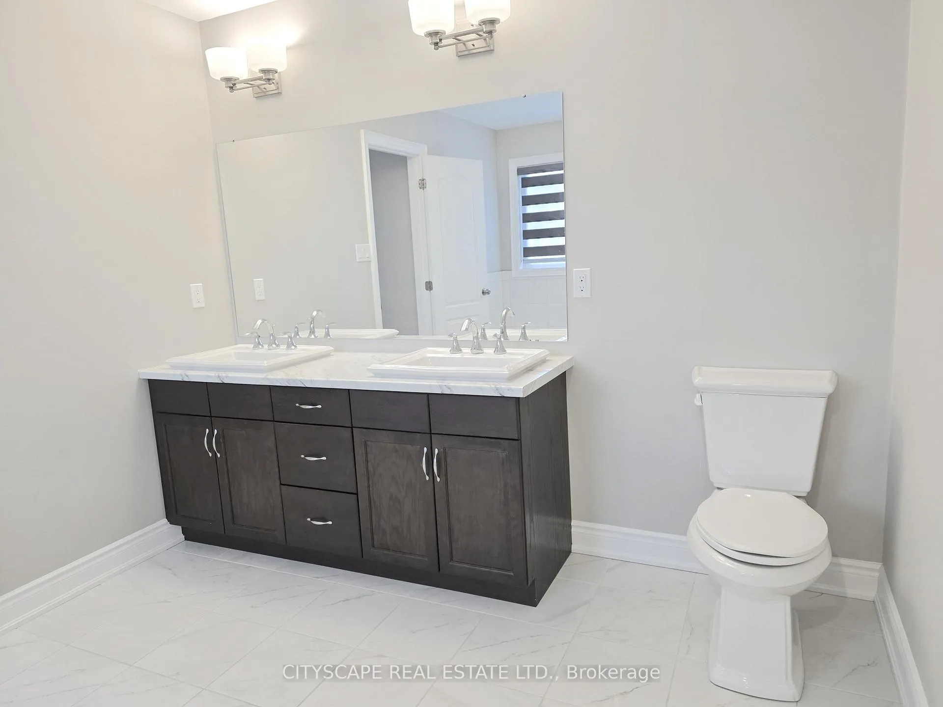 Photo 28 of 192 Findlay Drive, Collingwood — HOMEH
