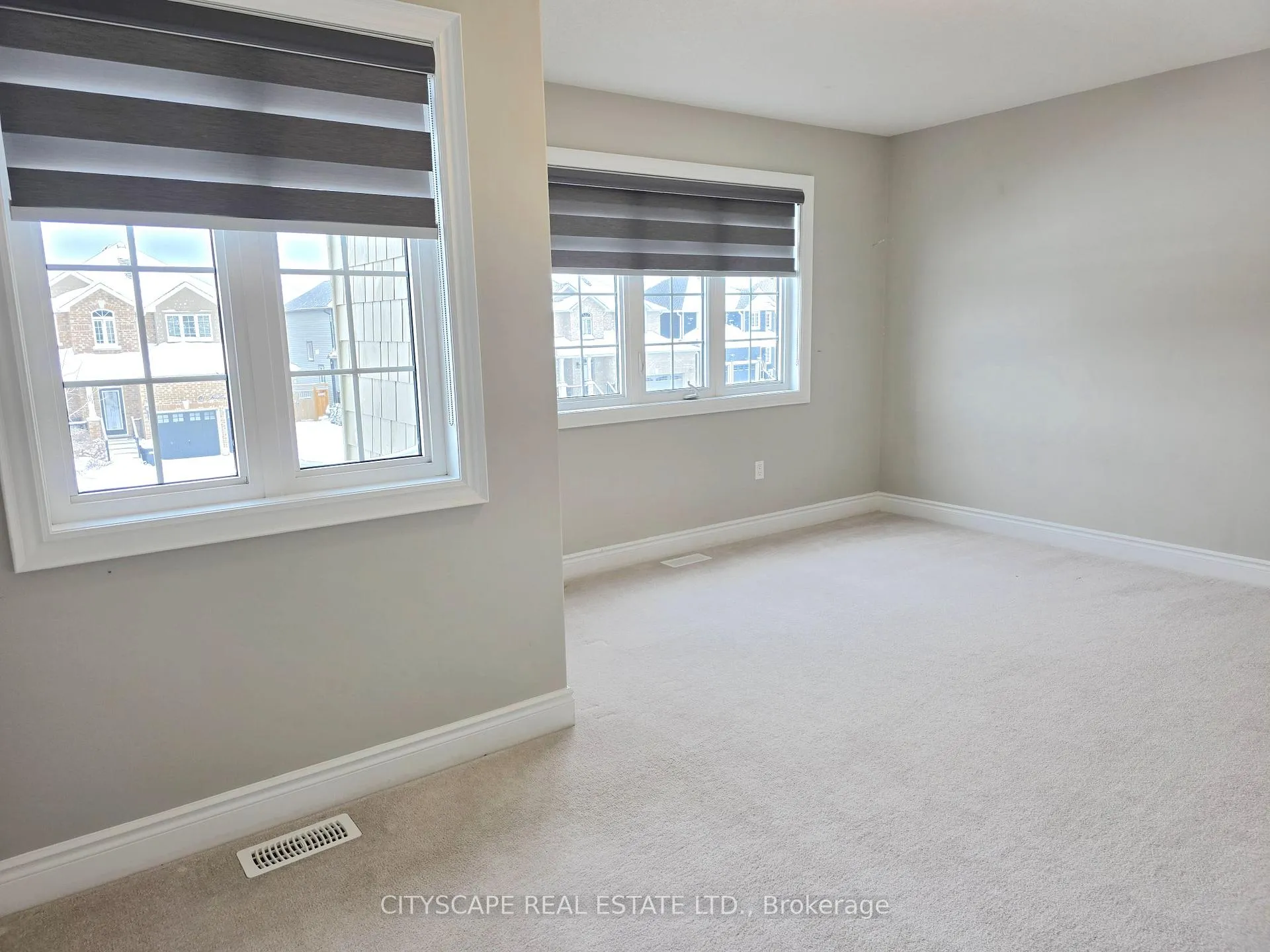 Photo 33 of 192 Findlay Drive, Collingwood — HOMEH