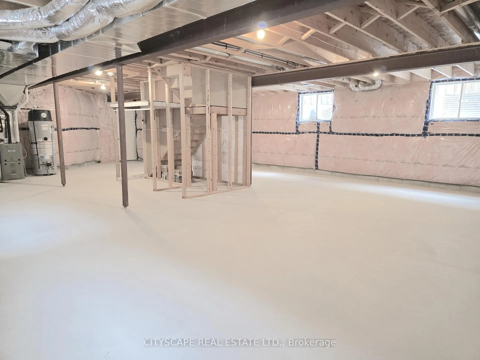 Photo 39 of 192 Findlay Drive, Collingwood — HOMEH