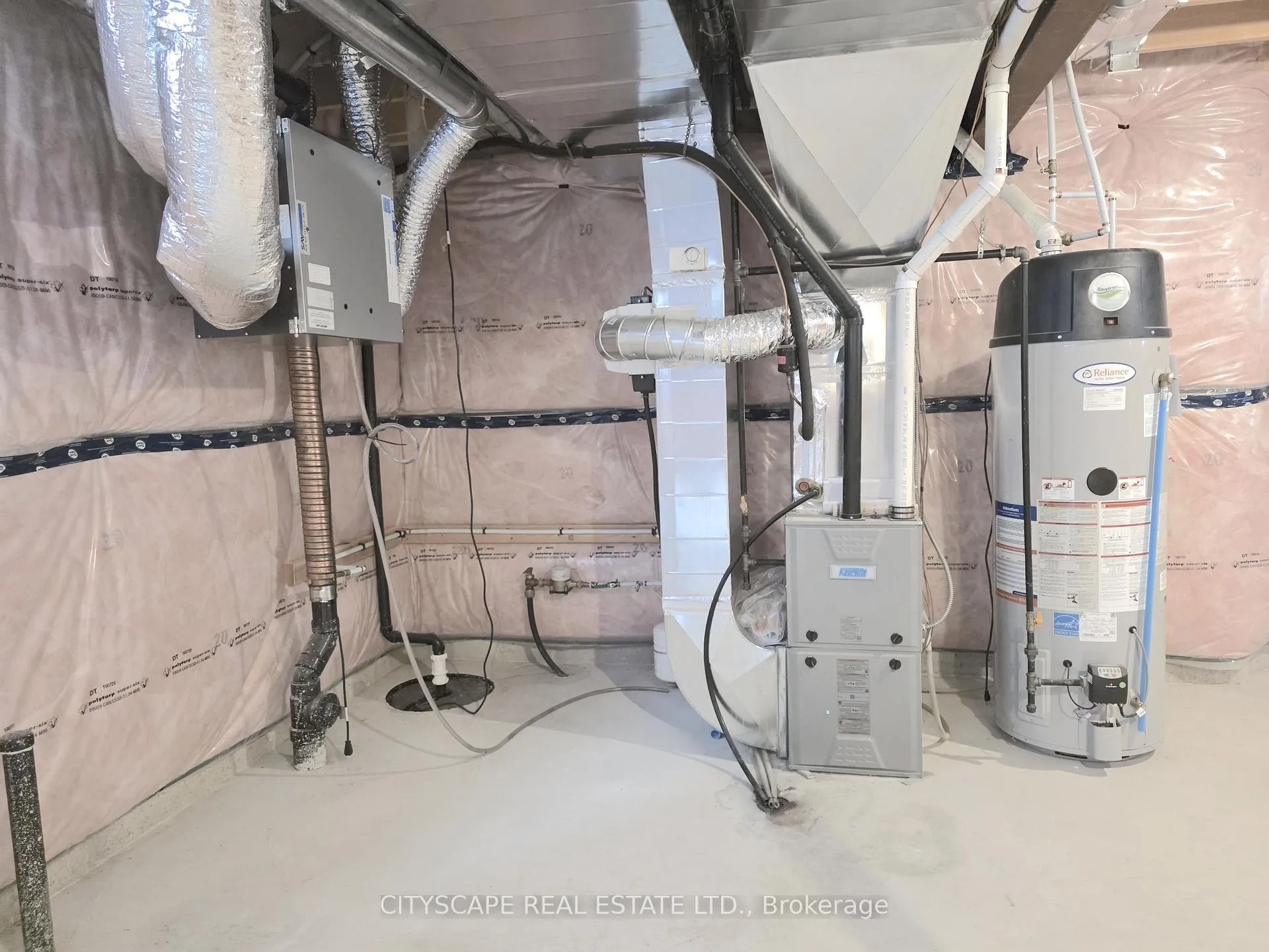 Photo 42 of 192 Findlay Drive, Collingwood — HOMEH