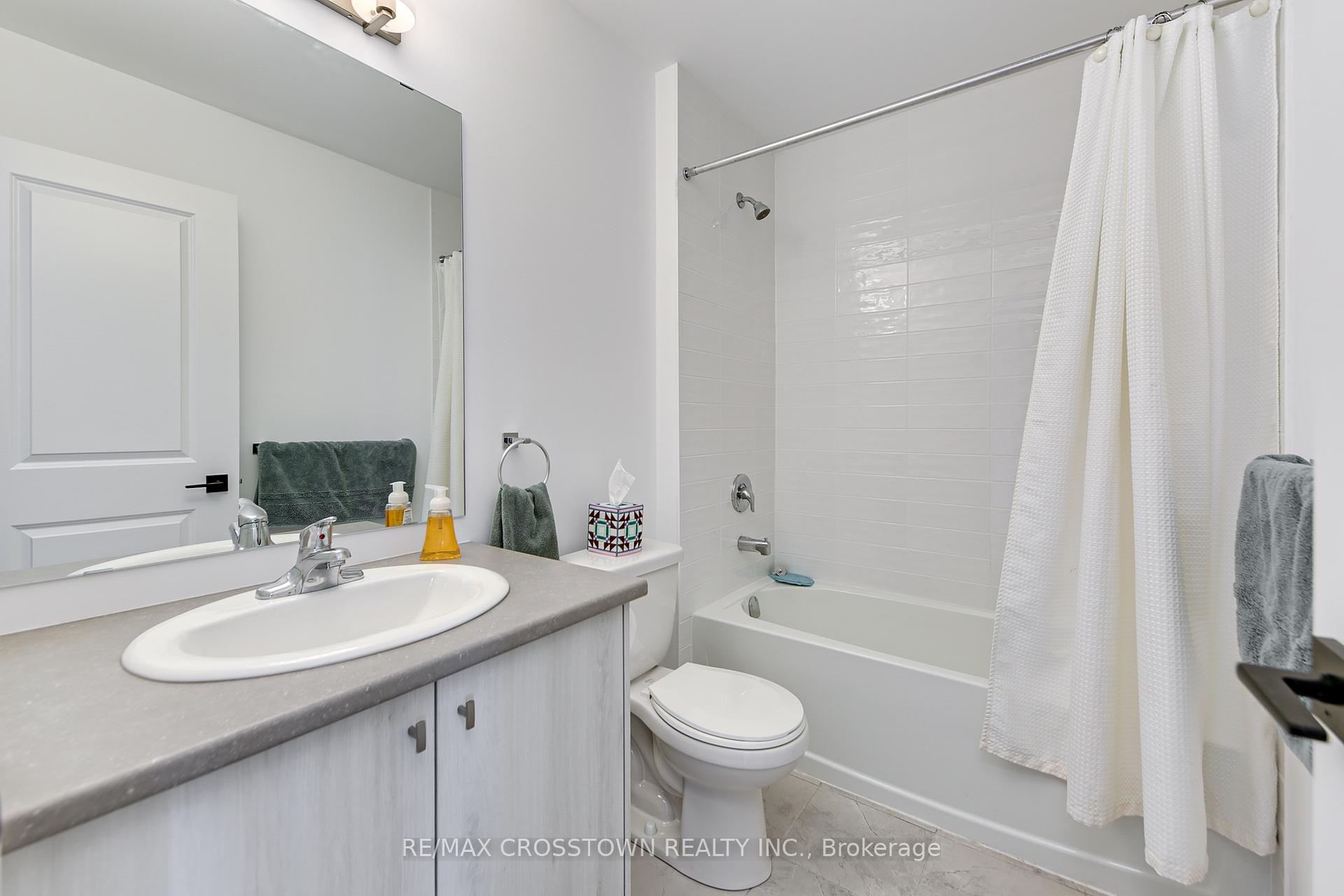 Photo 36 of 44 Fairlane Avenue, Barrie, Painswick South — HOMEH