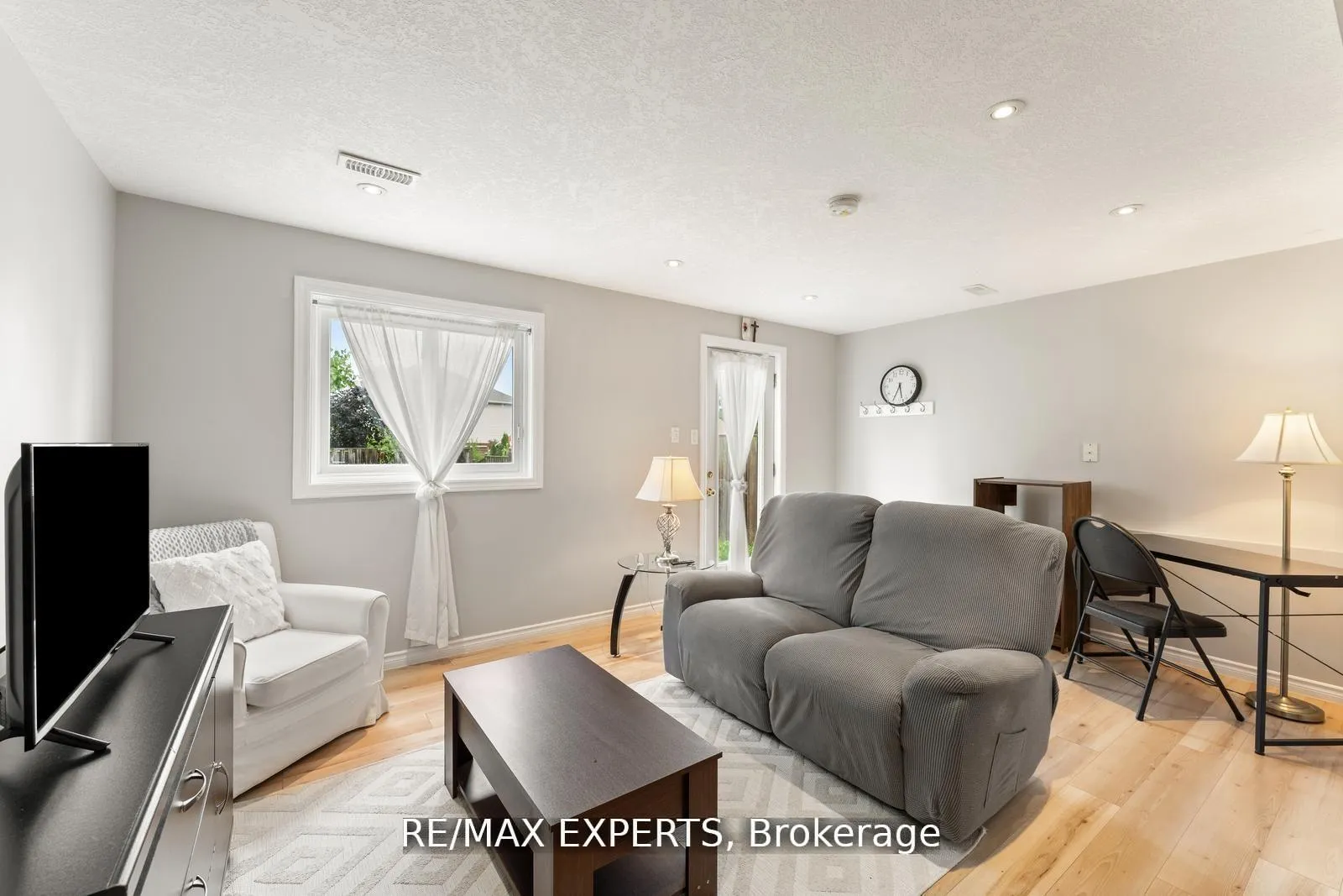 Photo 35 of 56 Steepleridge Street, Kitchener — HOMEH