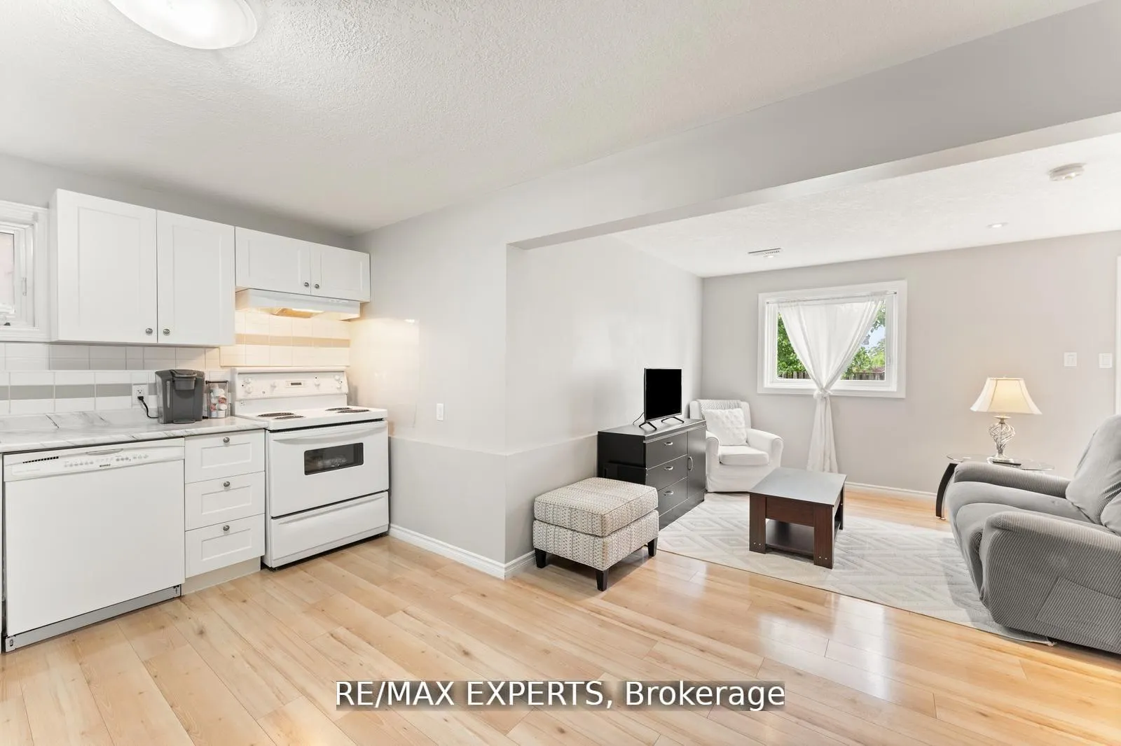 Photo 37 of 56 Steepleridge Street, Kitchener — HOMEH