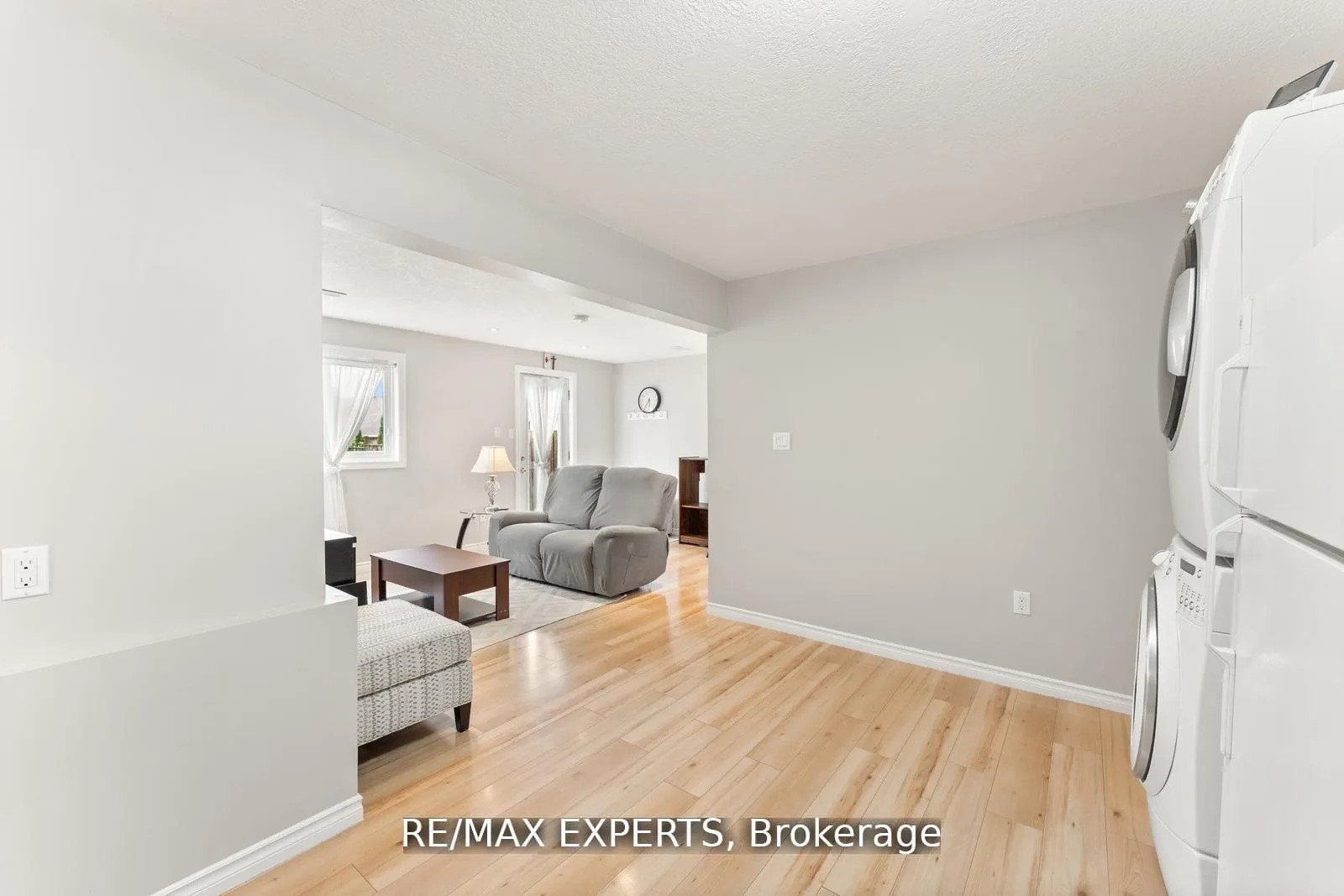 Photo 38 of 56 Steepleridge Street, Kitchener — HOMEH