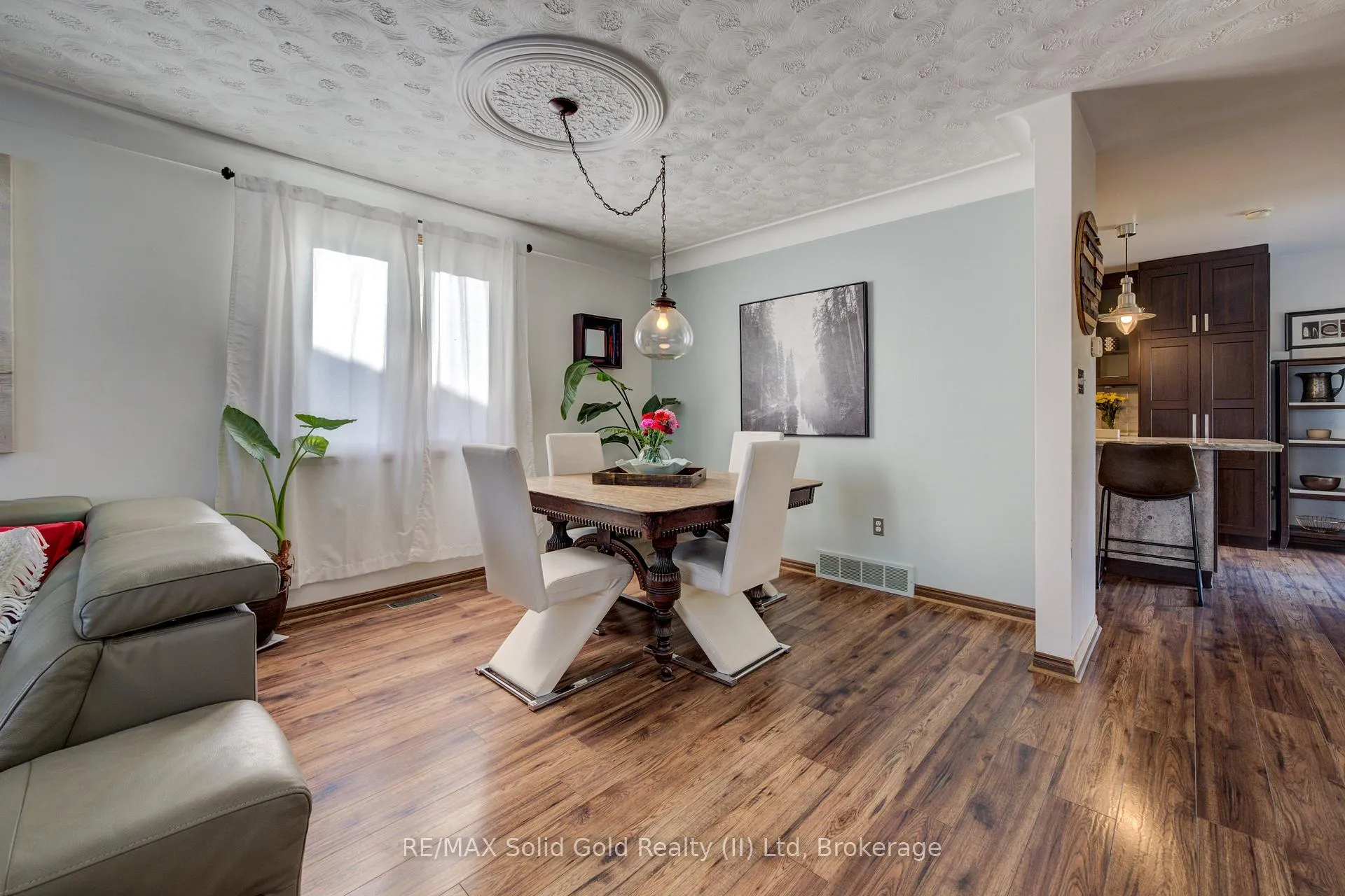 Photo 7 of 10 Winfield Court, St. Catharines, Carlton/Bunting — HOMEH