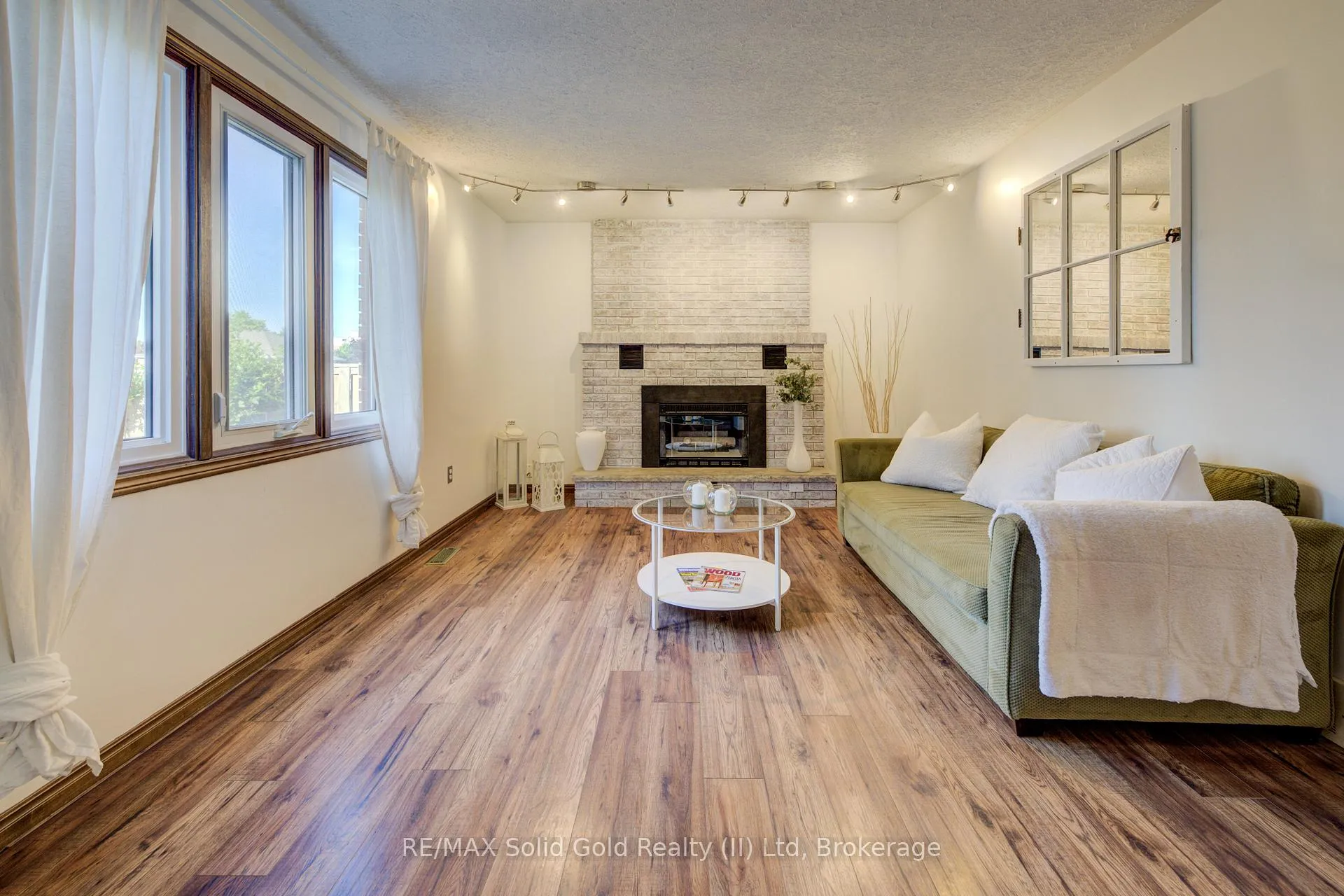 Photo 14 of 10 Winfield Court, St. Catharines, Carlton/Bunting — HOMEH