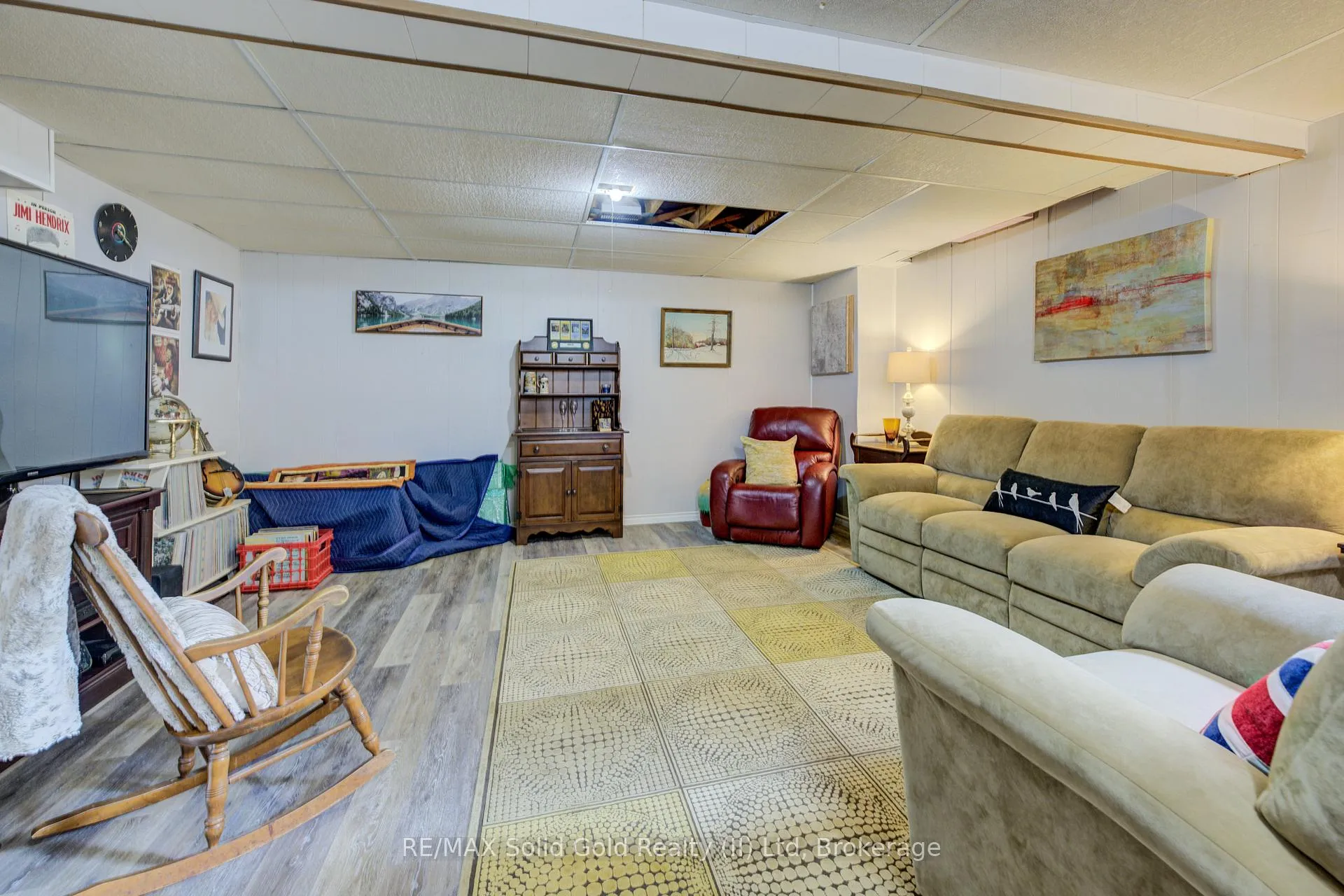 Photo 24 of 10 Winfield Court, St. Catharines, Carlton/Bunting — HOMEH