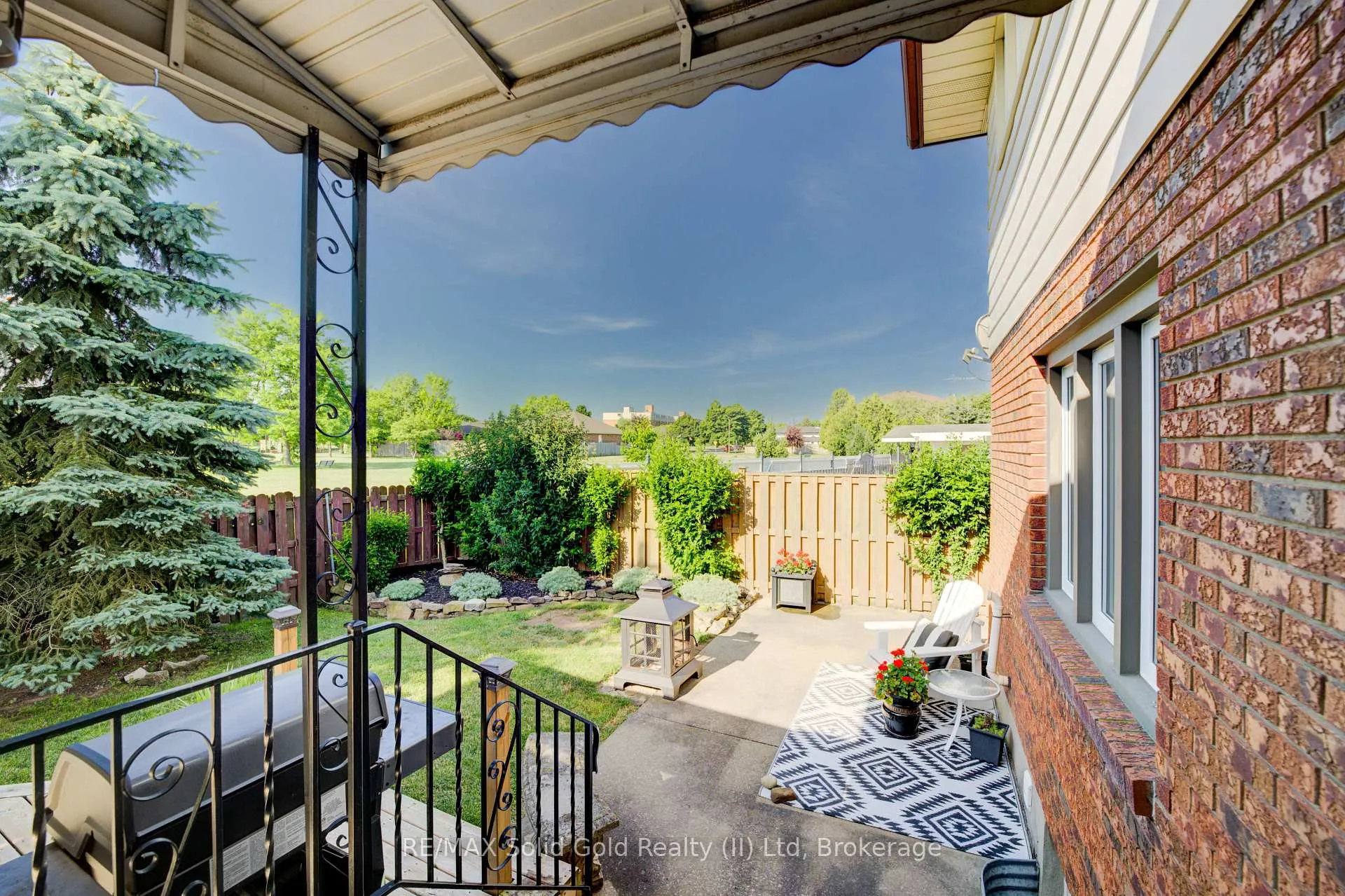 Photo 28 of 10 Winfield Court, St. Catharines, Carlton/Bunting — HOMEH