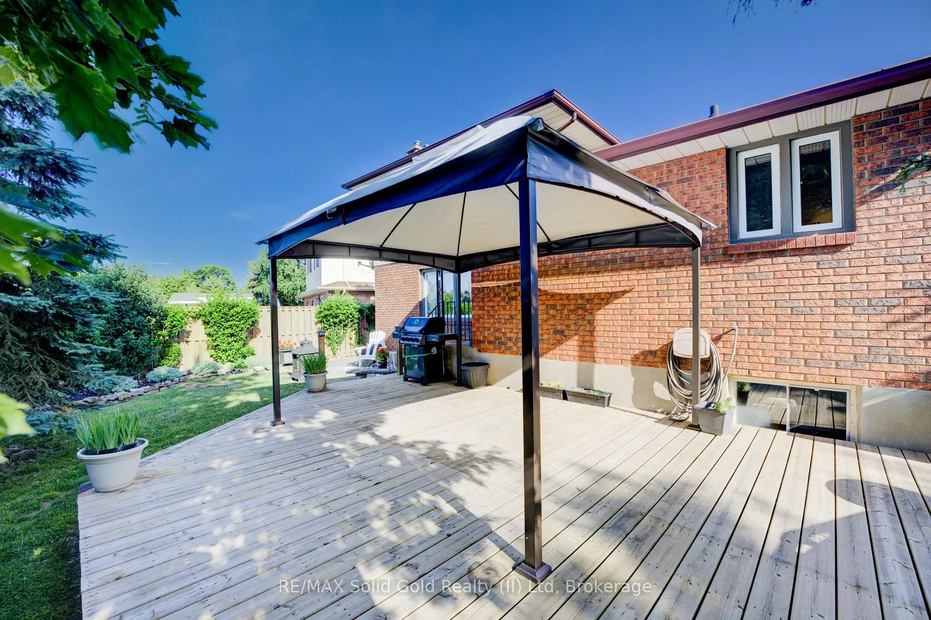 Photo 29 of 10 Winfield Court, St. Catharines, Carlton/Bunting — HOMEH