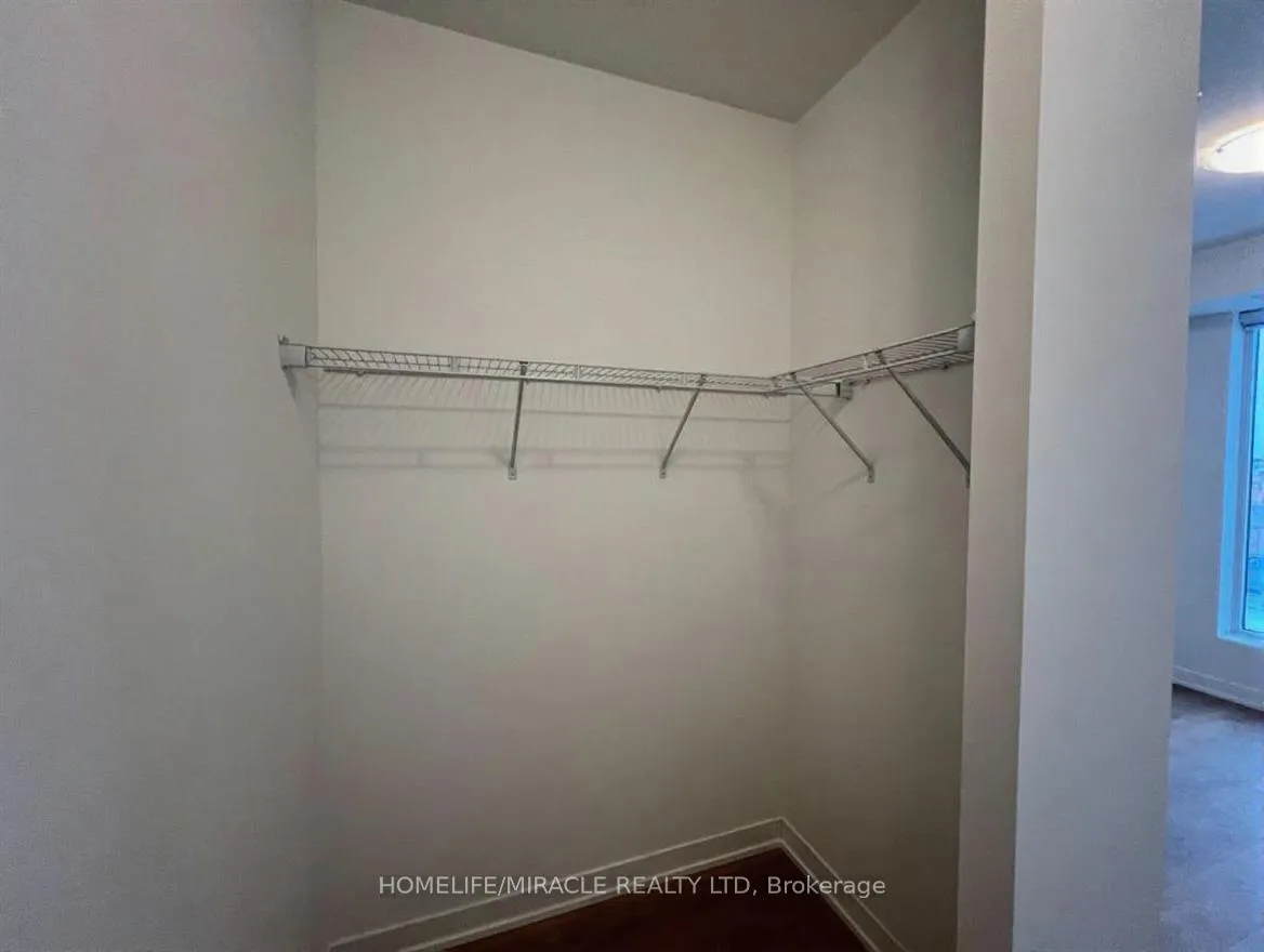 Photo 6 of Unit 430, 498 Caldari Road, Vaughan, Concord — HOMEH