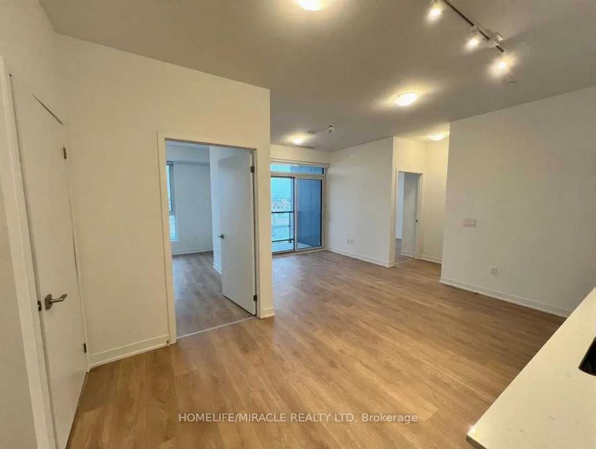 Photo 9 of Unit 430, 498 Caldari Road, Vaughan, Concord — HOMEH
