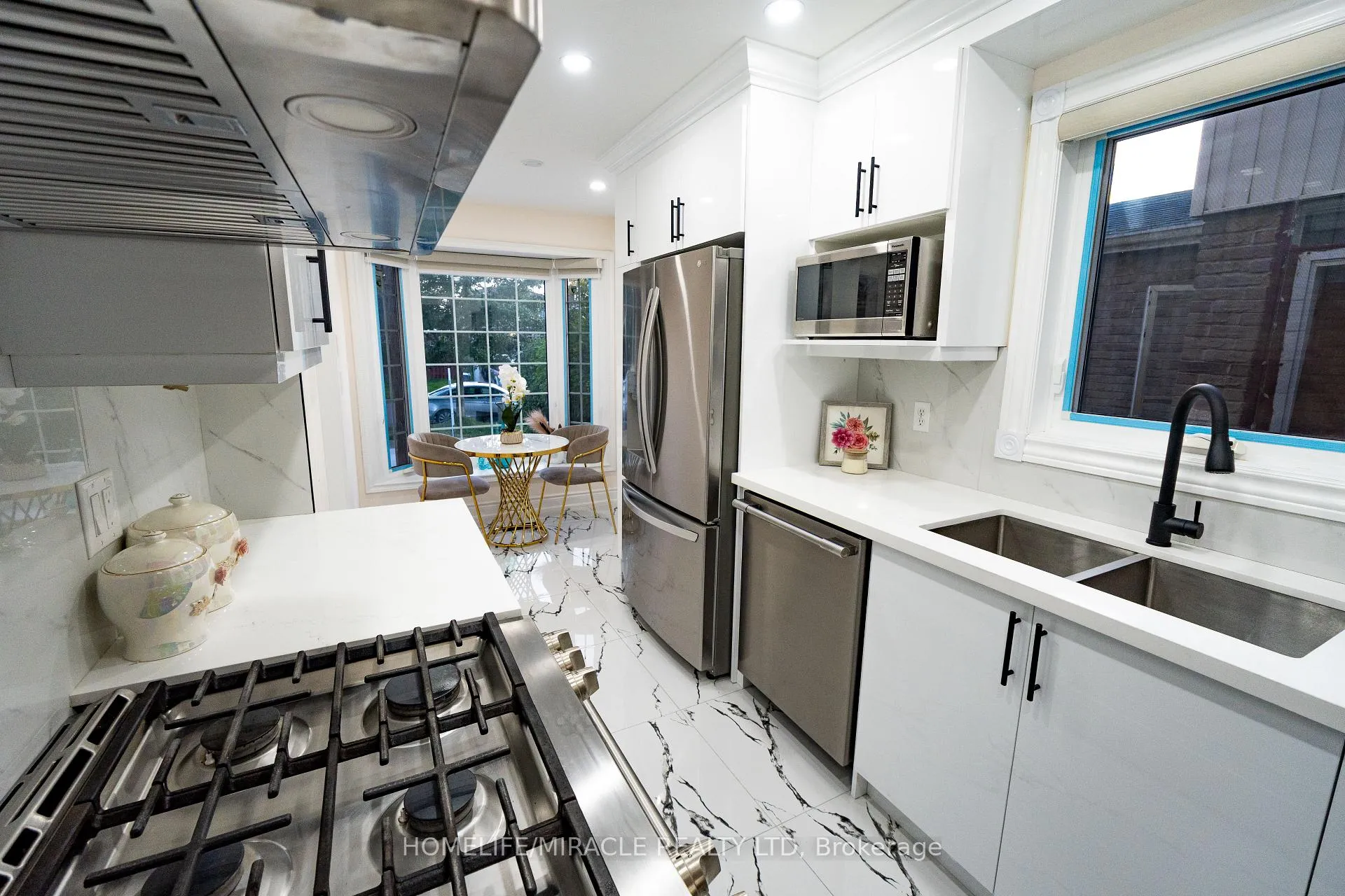 Photo 8 of 60 Denlow Drive, Brampton, Fletcher's West — HOMEH