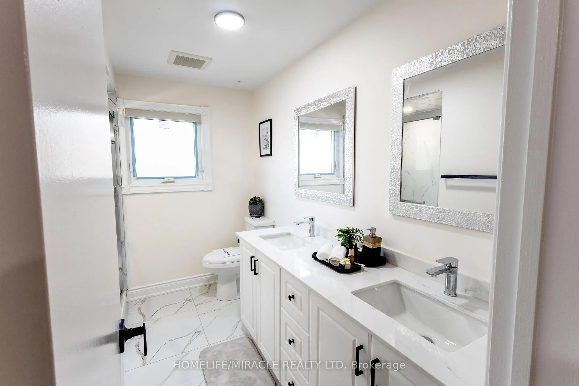 Photo 20 of 60 Denlow Drive, Brampton, Fletcher's West — HOMEH