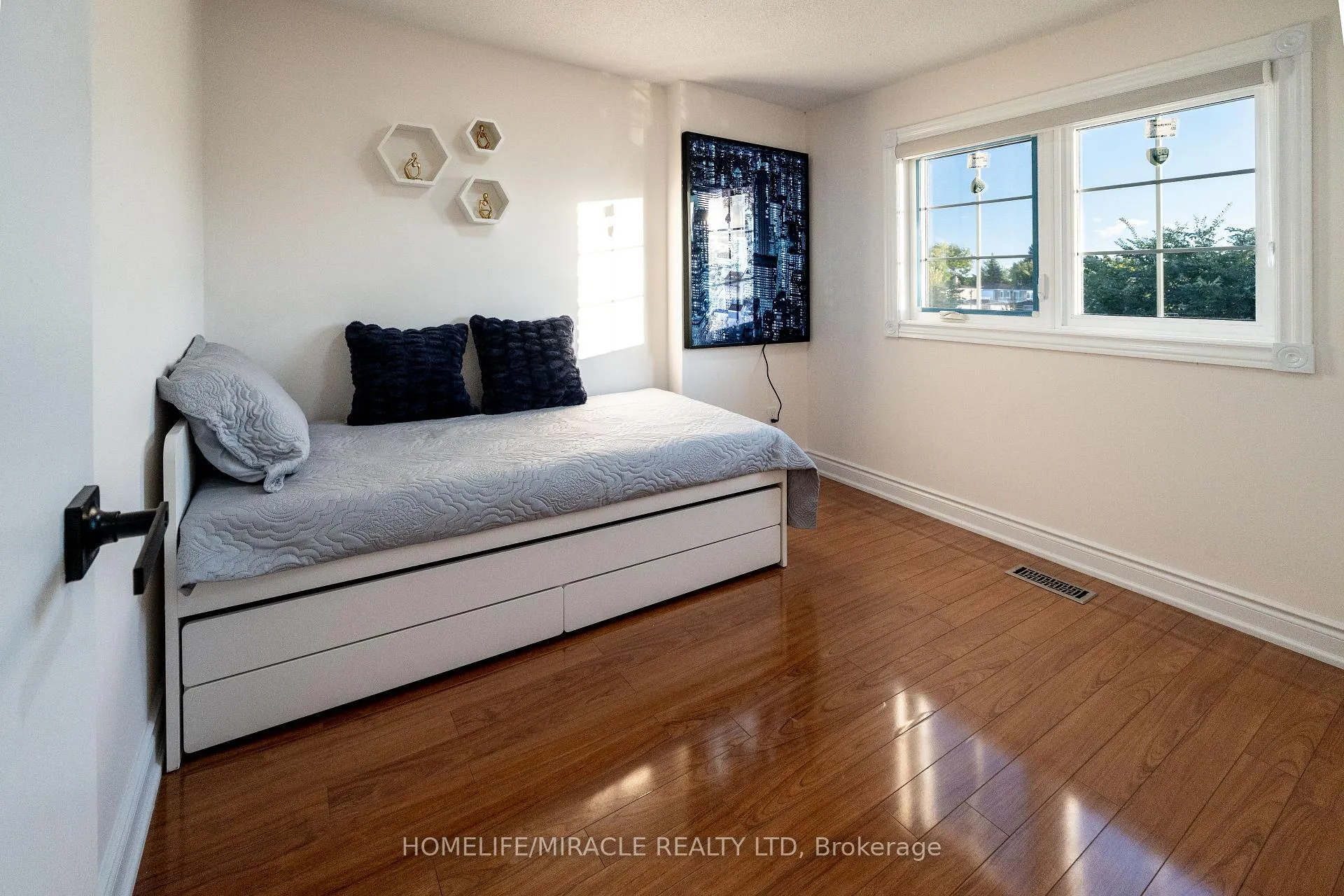 Photo 25 of 60 Denlow Drive, Brampton, Fletcher's West — HOMEH