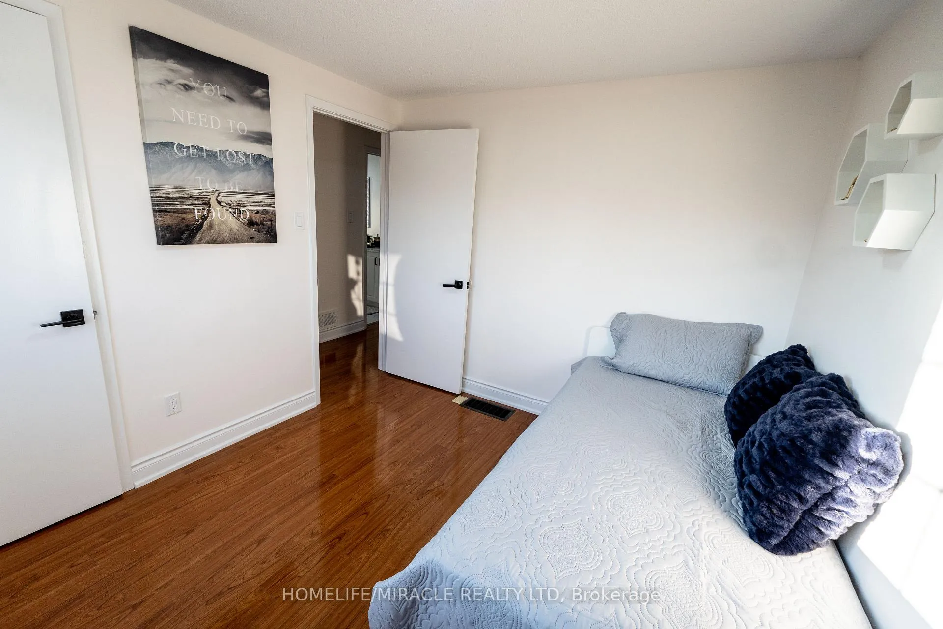 Photo 26 of 60 Denlow Drive, Brampton, Fletcher's West — HOMEH