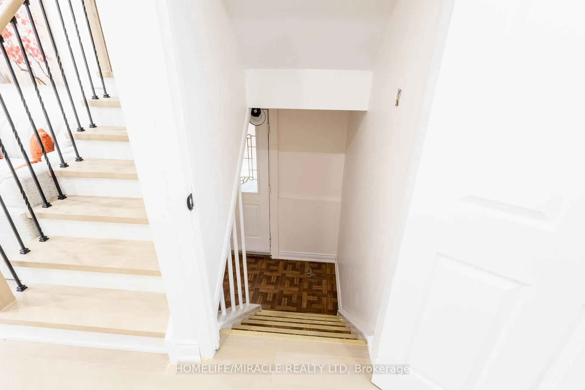 Photo 28 of 60 Denlow Drive, Brampton, Fletcher's West — HOMEH