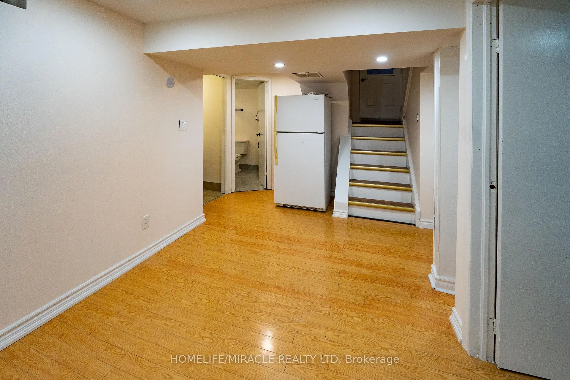 Photo 29 of 60 Denlow Drive, Brampton, Fletcher's West — HOMEH