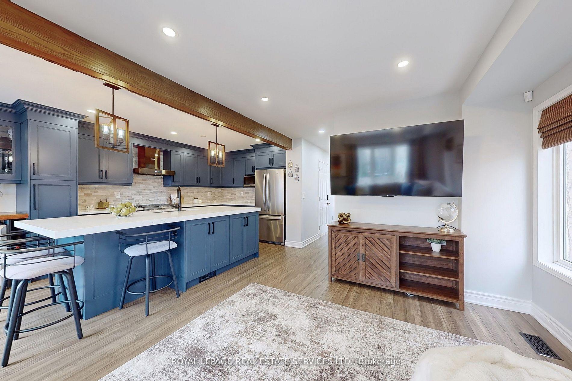 Photo 9 of 4830 Thomas Alton Boulevard, Burlington, Alton — HOMEH