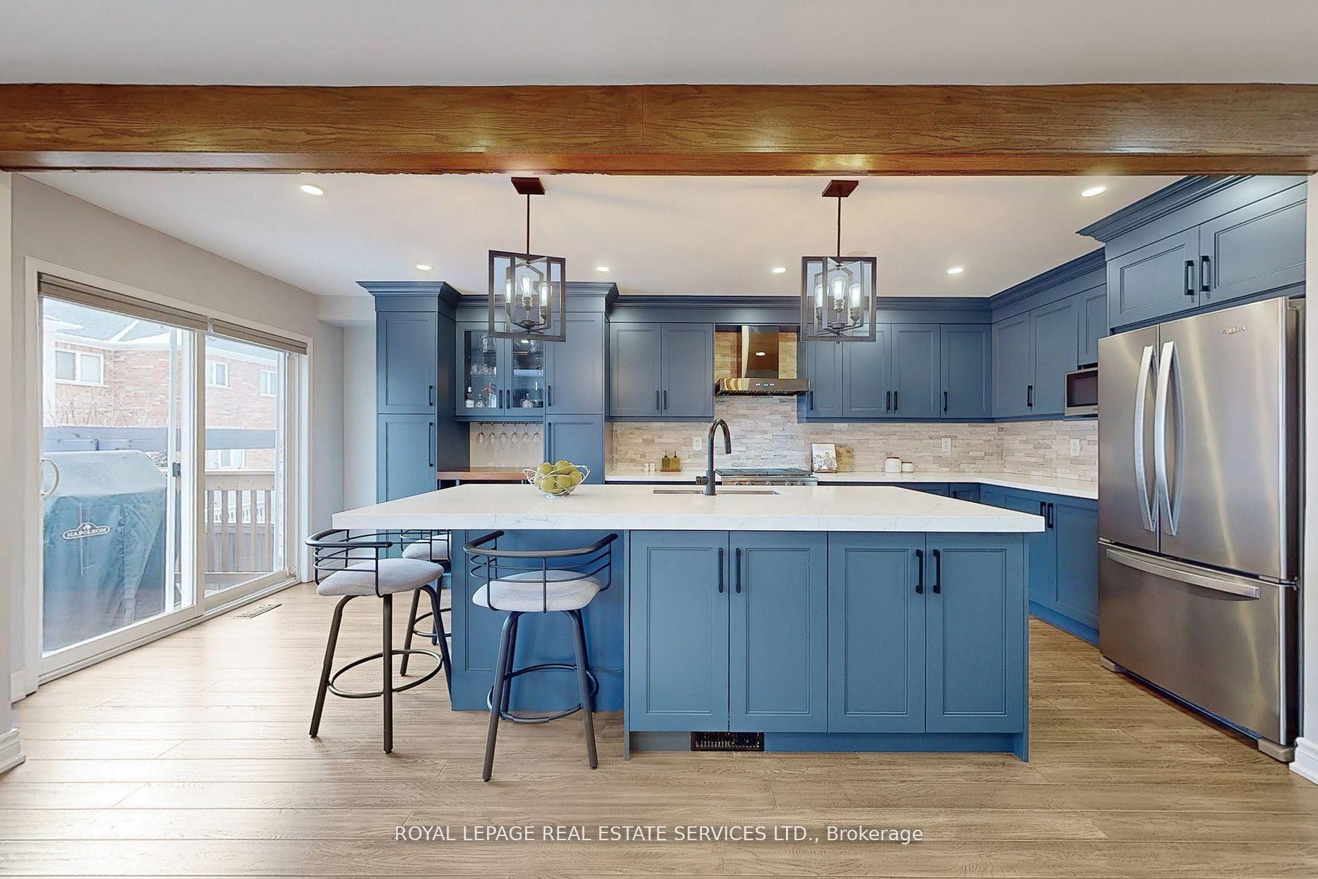 Photo 10 of 4830 Thomas Alton Boulevard, Burlington, Alton — HOMEH