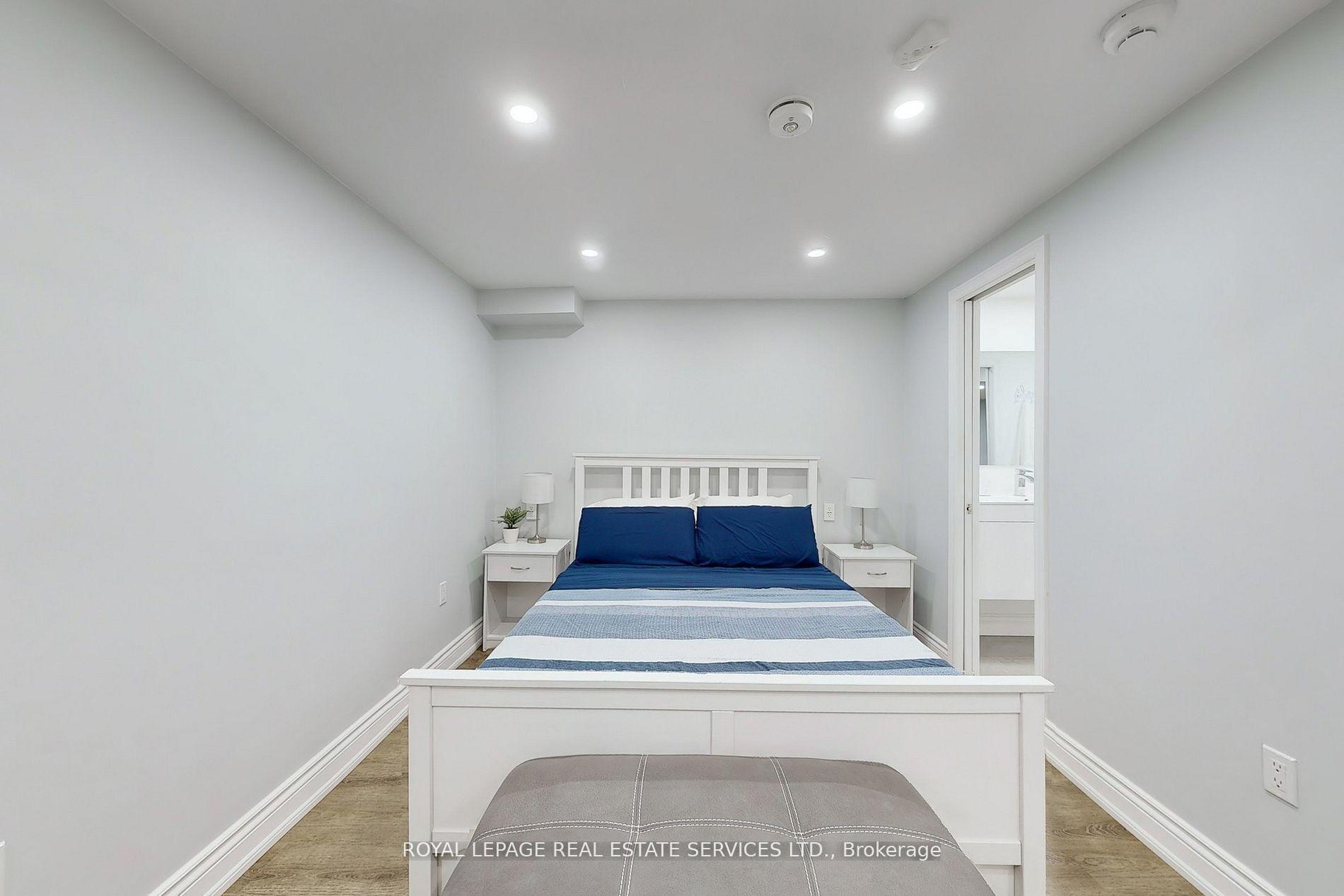 Photo 32 of 4830 Thomas Alton Boulevard, Burlington, Alton — HOMEH
