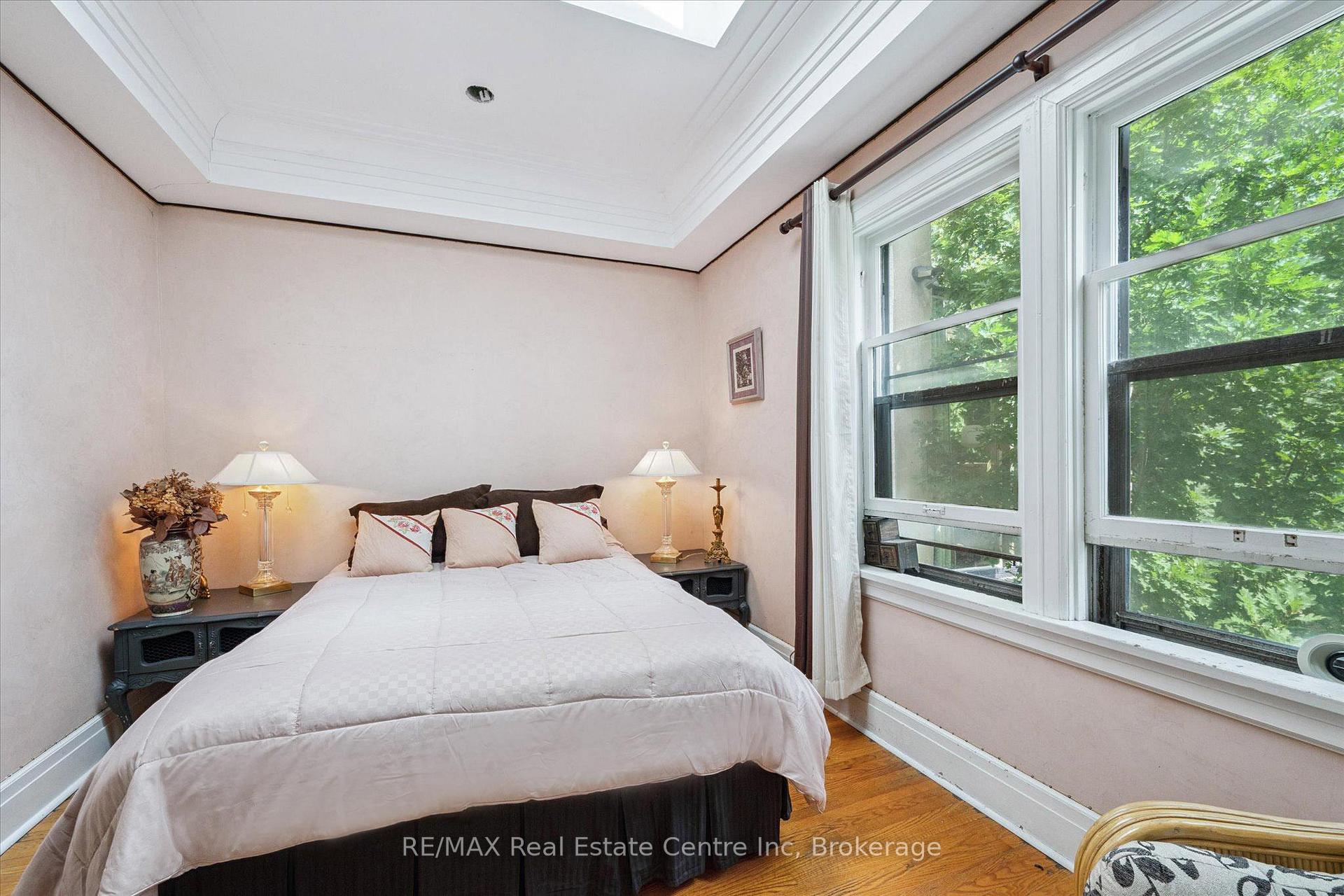 Photo 9 of 83 King Street, Guelph, St. George's — HOMEH
