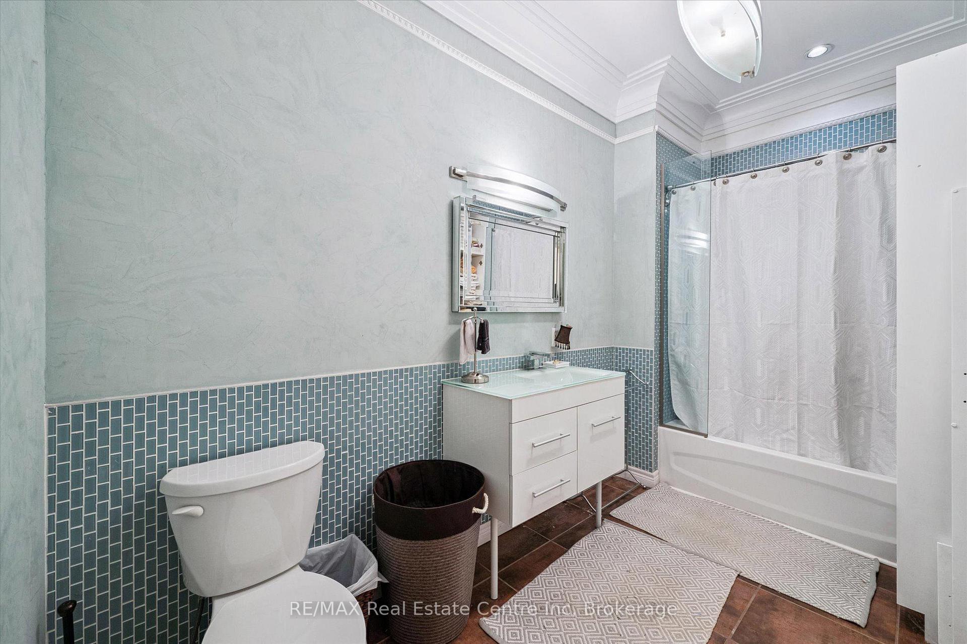 Photo 11 of 83 King Street, Guelph, St. George's — HOMEH