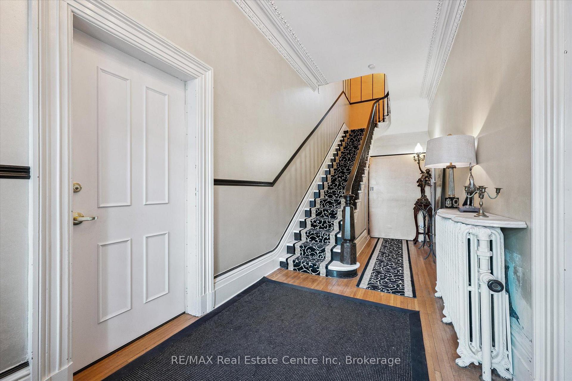 Photo 14 of 83 King Street, Guelph, St. George's — HOMEH