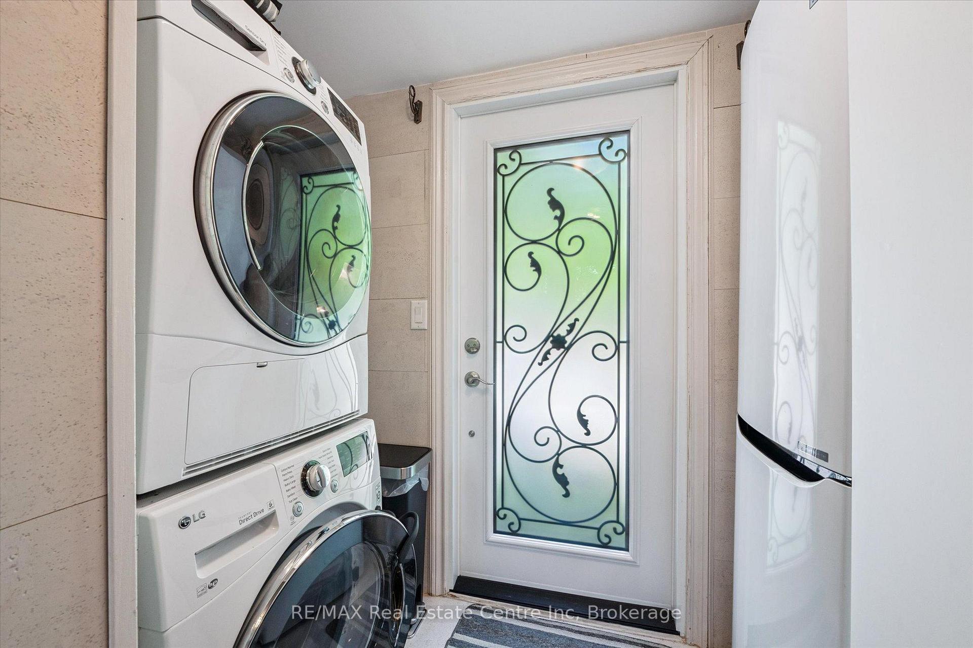 Photo 18 of 83 King Street, Guelph, St. George's — HOMEH