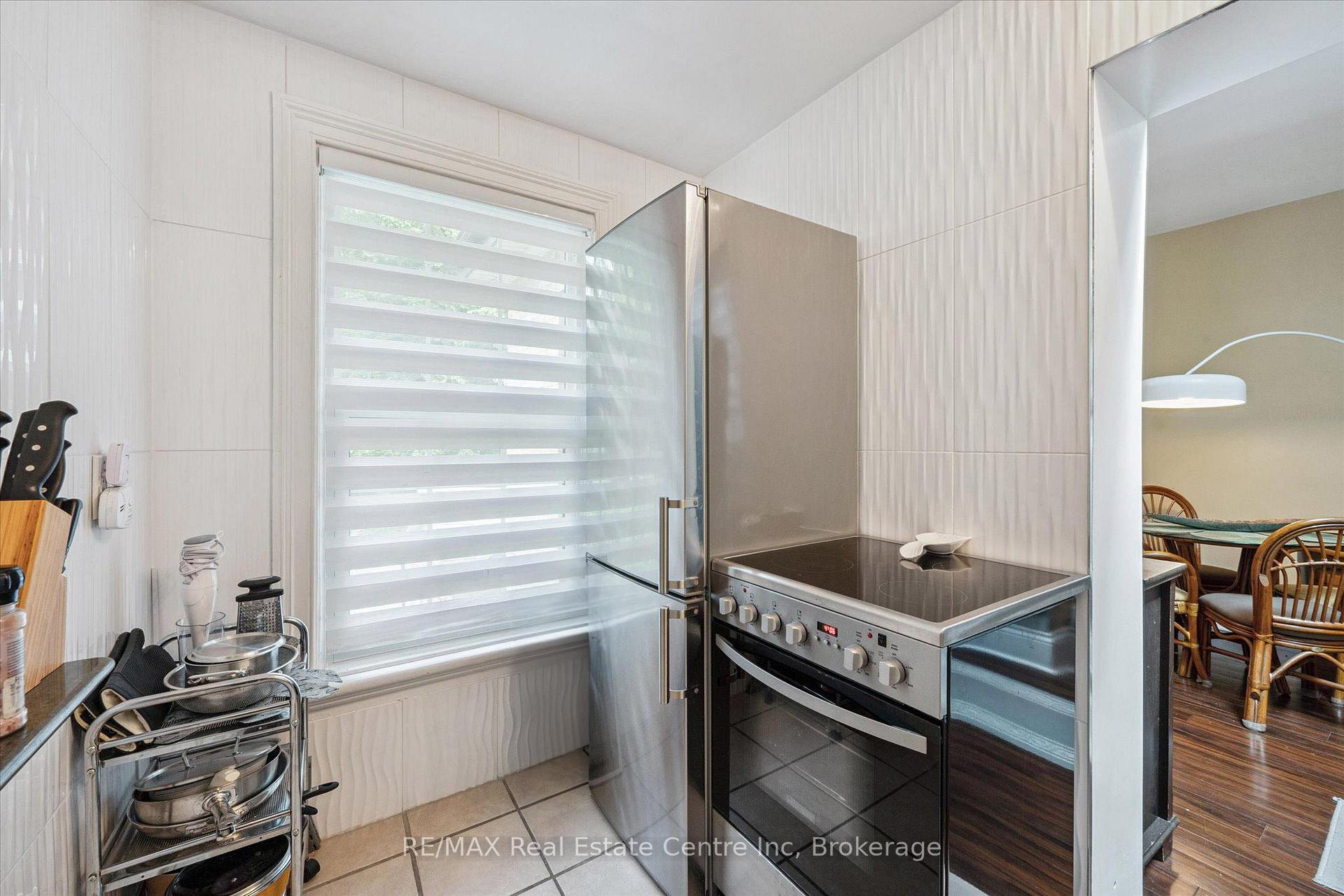 Photo 37 of 83 King Street, Guelph, St. George's — HOMEH