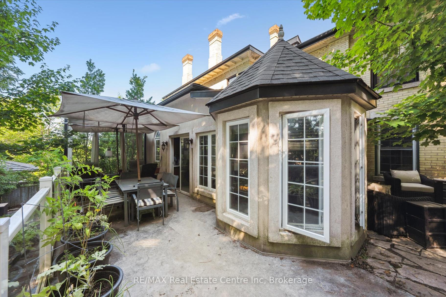 Photo 47 of 83 King Street, Guelph, St. George's — HOMEH