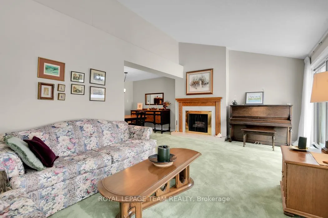 Photo 8 of 1137 Ambleside Drive, Ottawa, Woodroffe — HOMEH